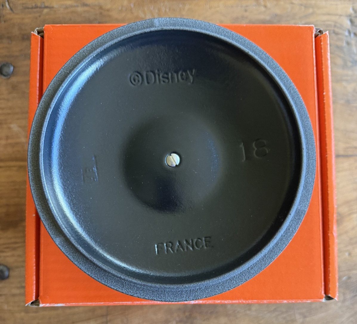 Le Creuset Disney Fantasia Cocotte Every Rice Pot 18 cm Thyme Star Gold Knob NEW