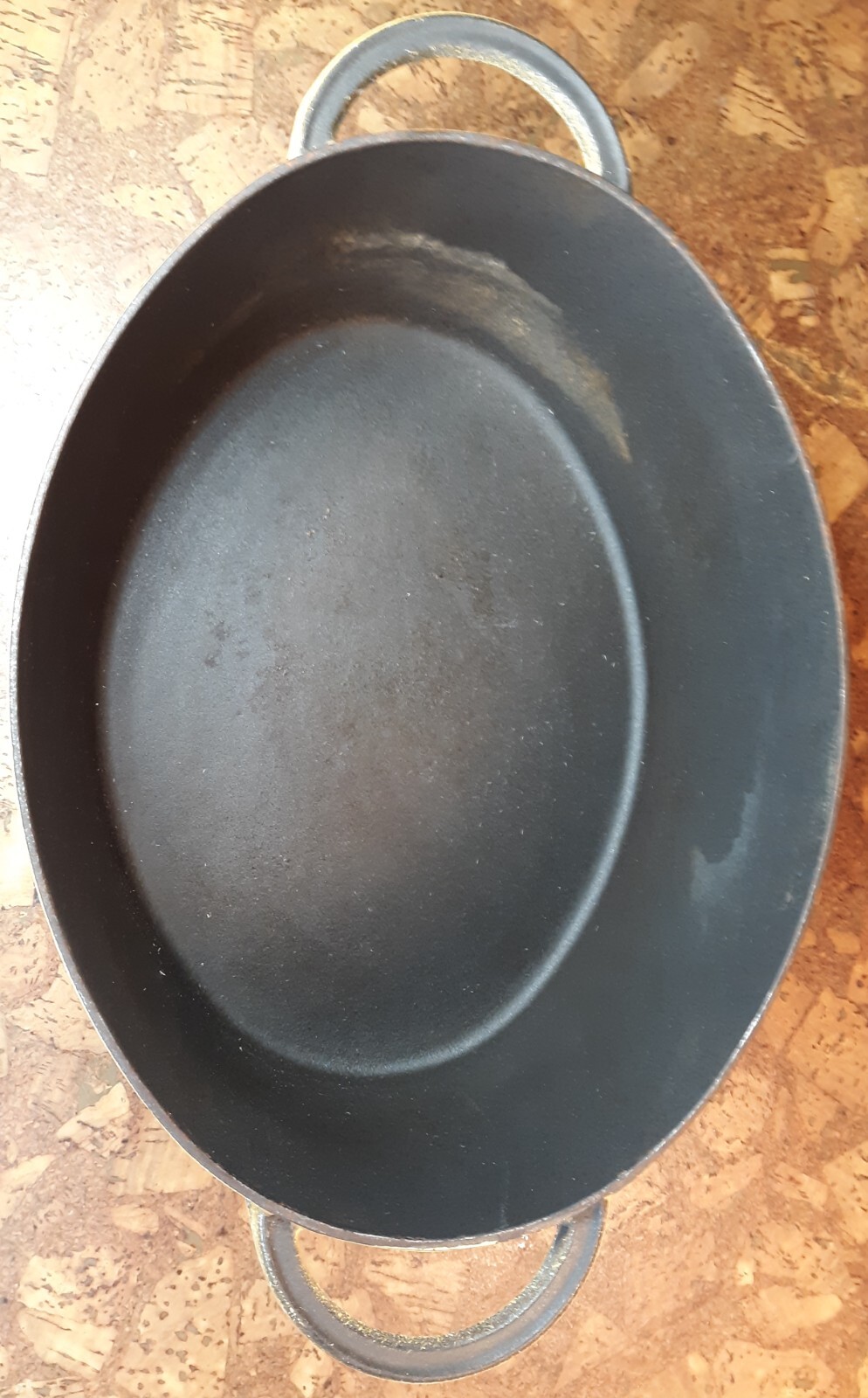 CAST IRON Made in France 27cm Speckled Yellow Oval casserole with lid 4.5 Quart