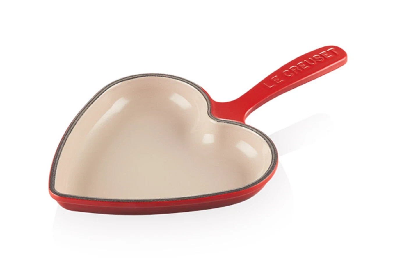 Le Creuset Heart Skillet 6in Cast Iron / Red