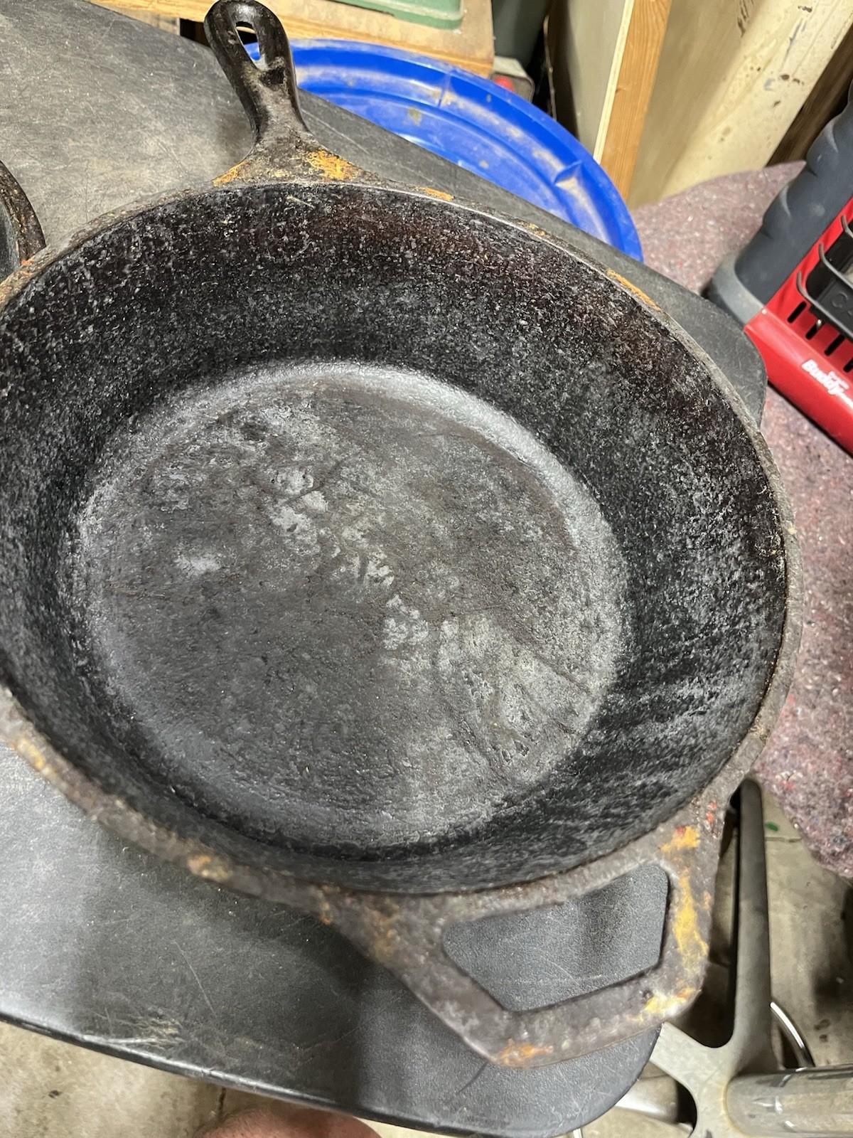 Lodge LCC3 Skillet/Griddle, With Lid, Seasoned Cast Iron, 9-3/4-In.