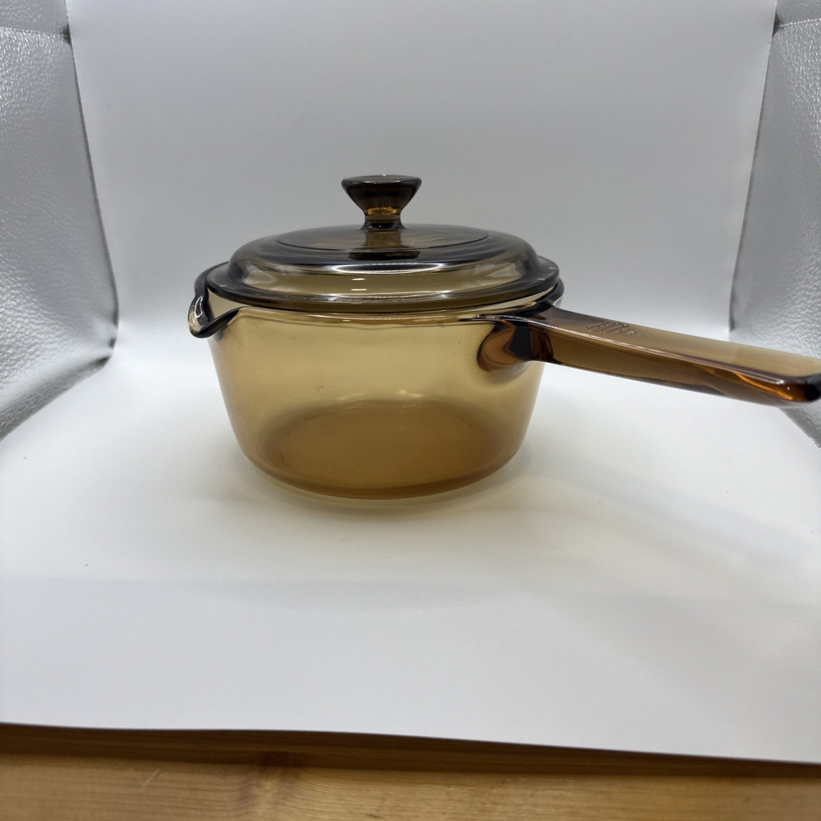 Vision Corning Ware USA Vintage 1 Litre Amber Saucepan w/Pour Spout & Pyrex Lid