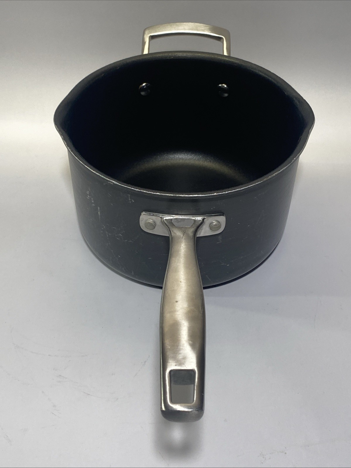 Member’s Mark 4Qt Saucepan Pour Spout Rim Anodized Dual Riveted Handles Heavy!