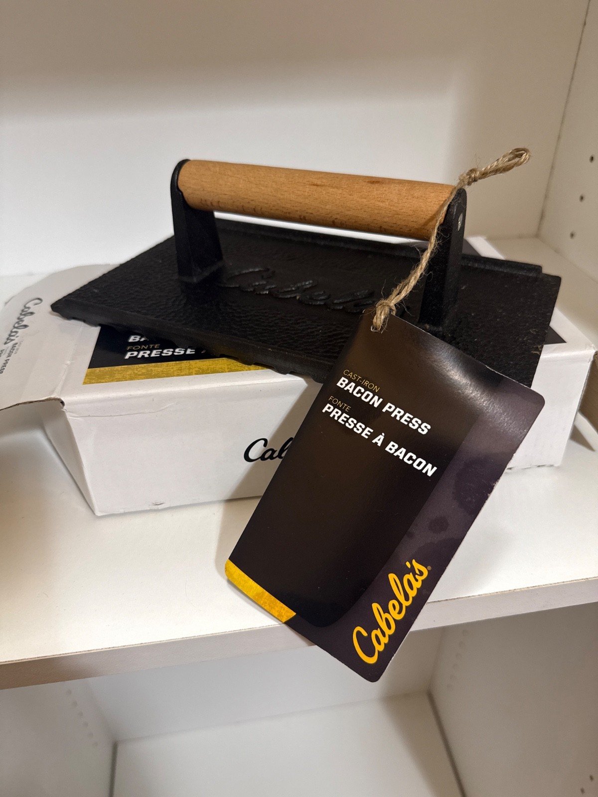 Cabela’s Cast Iron Bacon Press with Wooden Handle Pre-Seasoned Black
