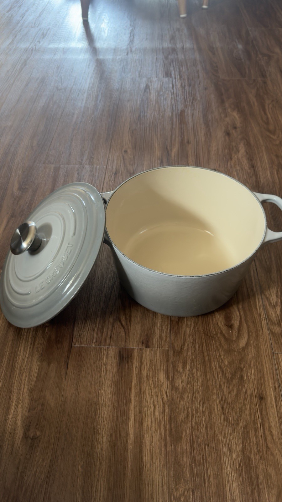 Le Creuset Signature 5.5 qt Enameled Cast Iron Round Casserole w/Lid French Gray