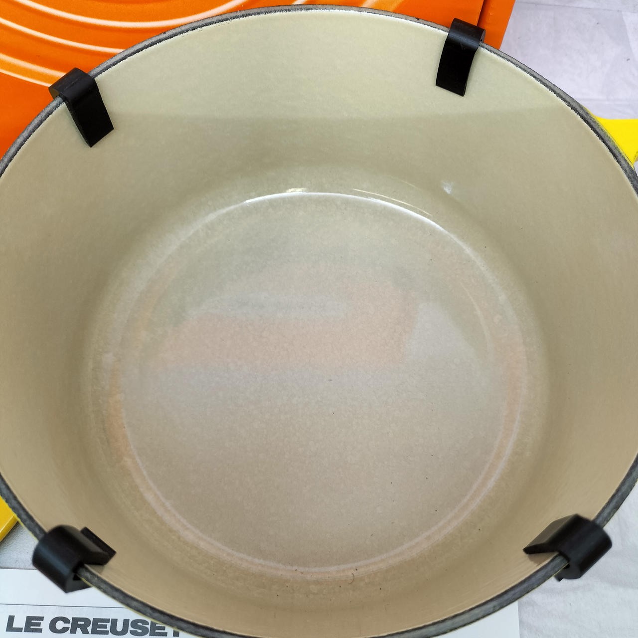 Le Creuset Cocotte Ronde Tradition 18cm 7 inch 2qt Dijon Yellow Cast Iron