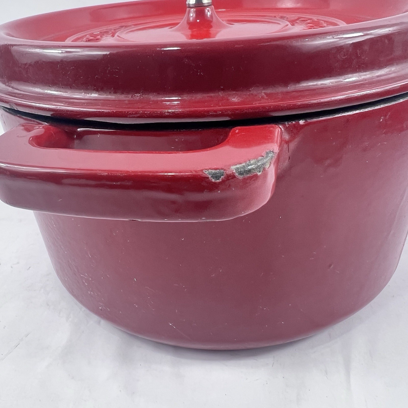 STAUB La Cocotte Deep Red Cast Iron Dutch Oven 4-qt Round #26 France