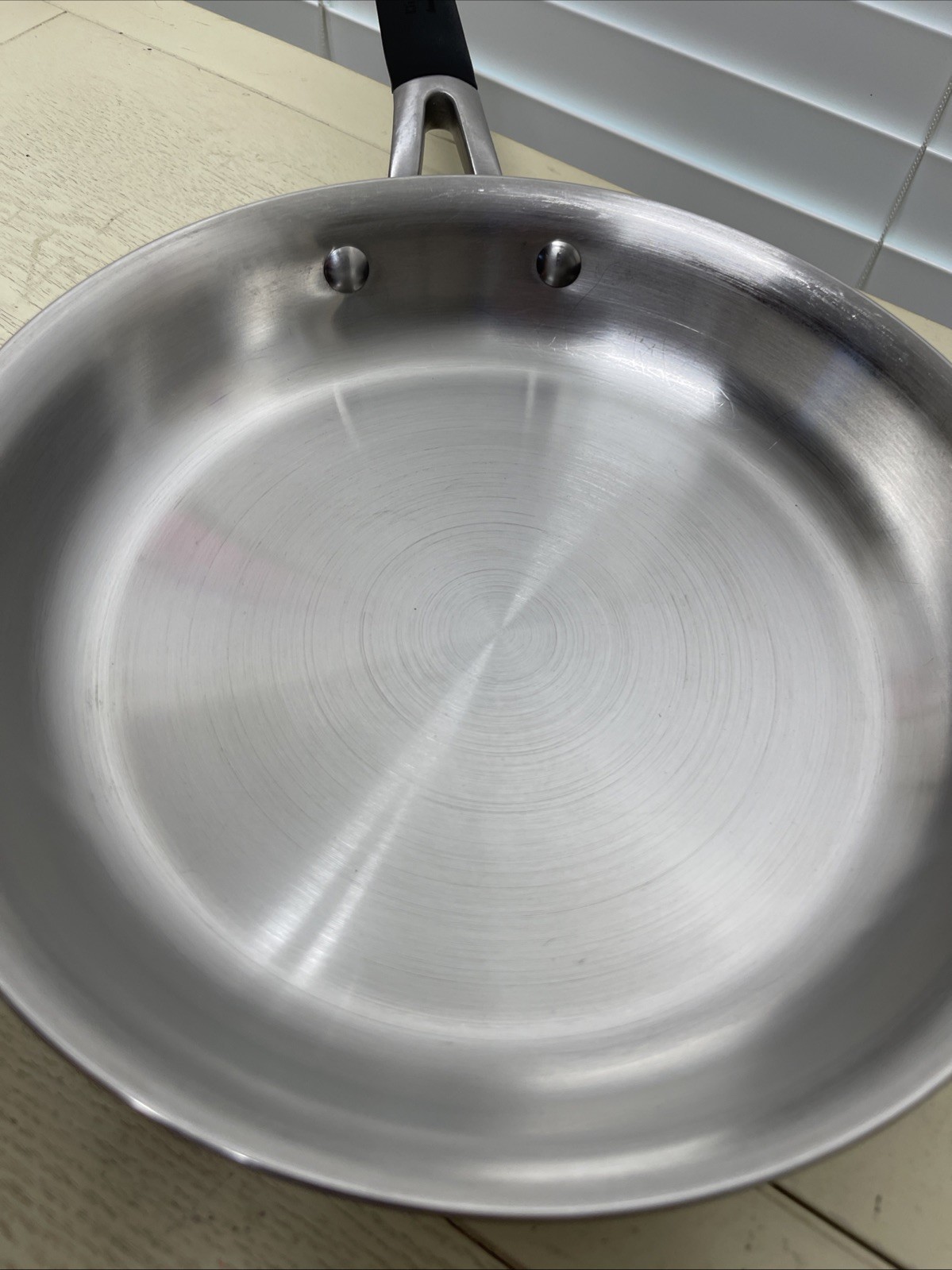 Calphalon 1390 10″ Stainless Steel Fry Pan Skillet Rubber Grip No Lid