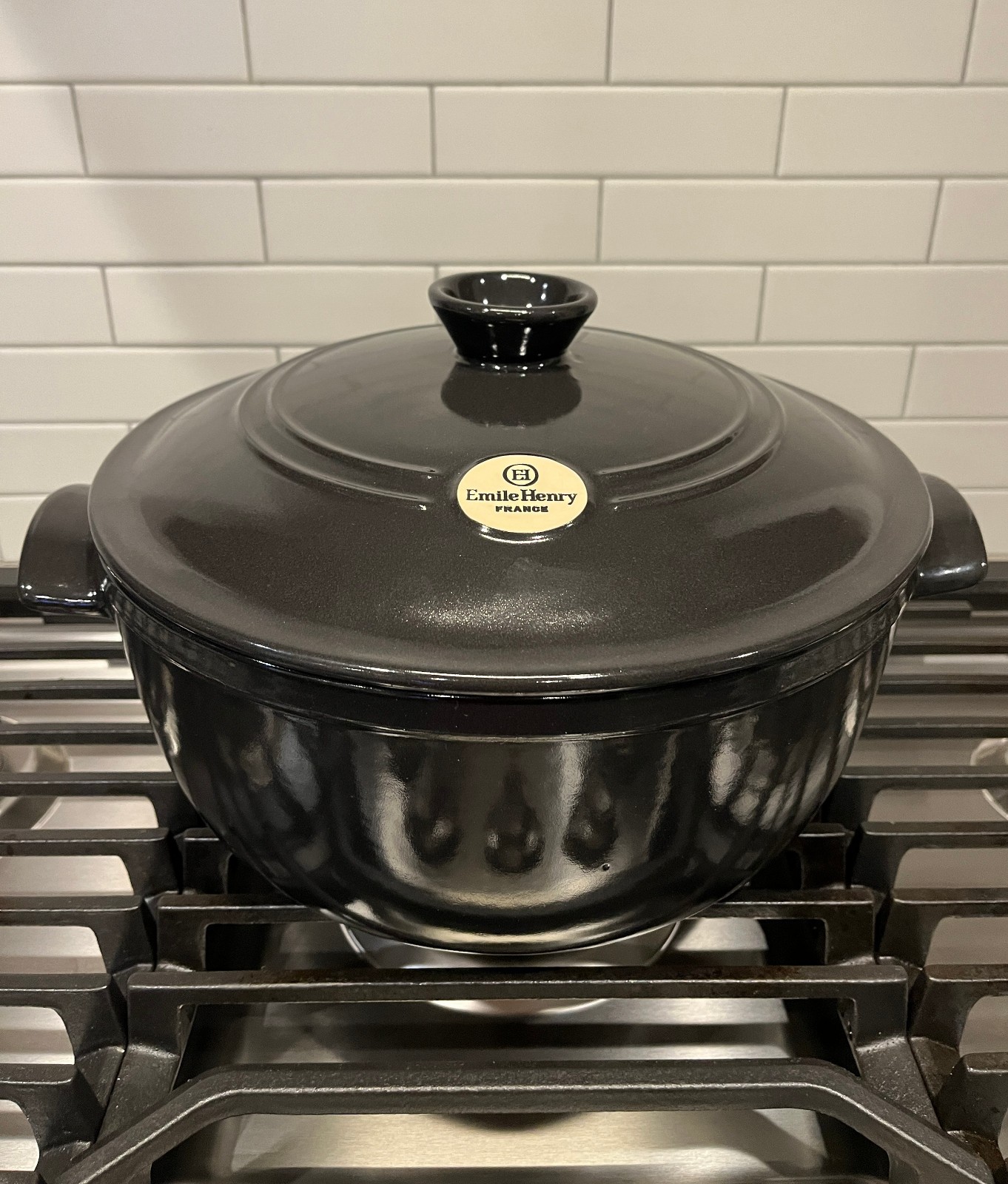 NOW EVEN MORE ON SALE!!! Emile Henry® Flame – Round Stew Pot/Dutch Oven – 7 Qt.