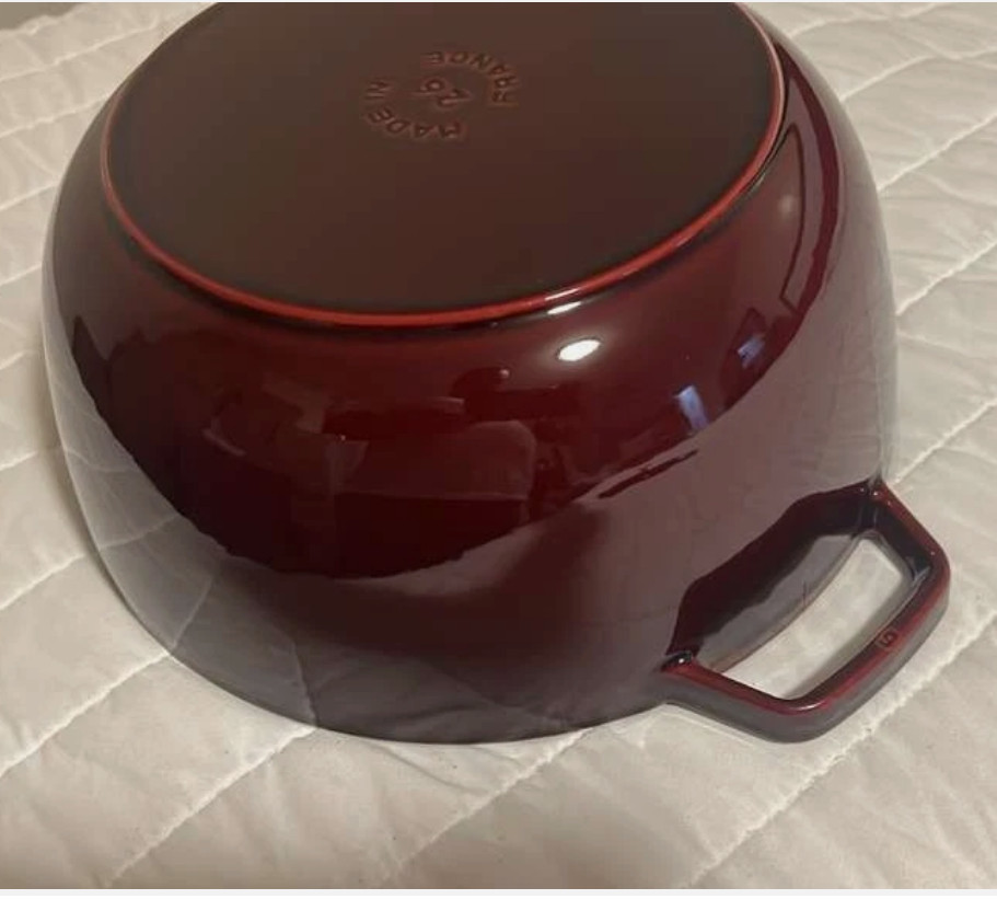 Staub Cast Iron 5.25 qt, Essential French Oven, Grenadine