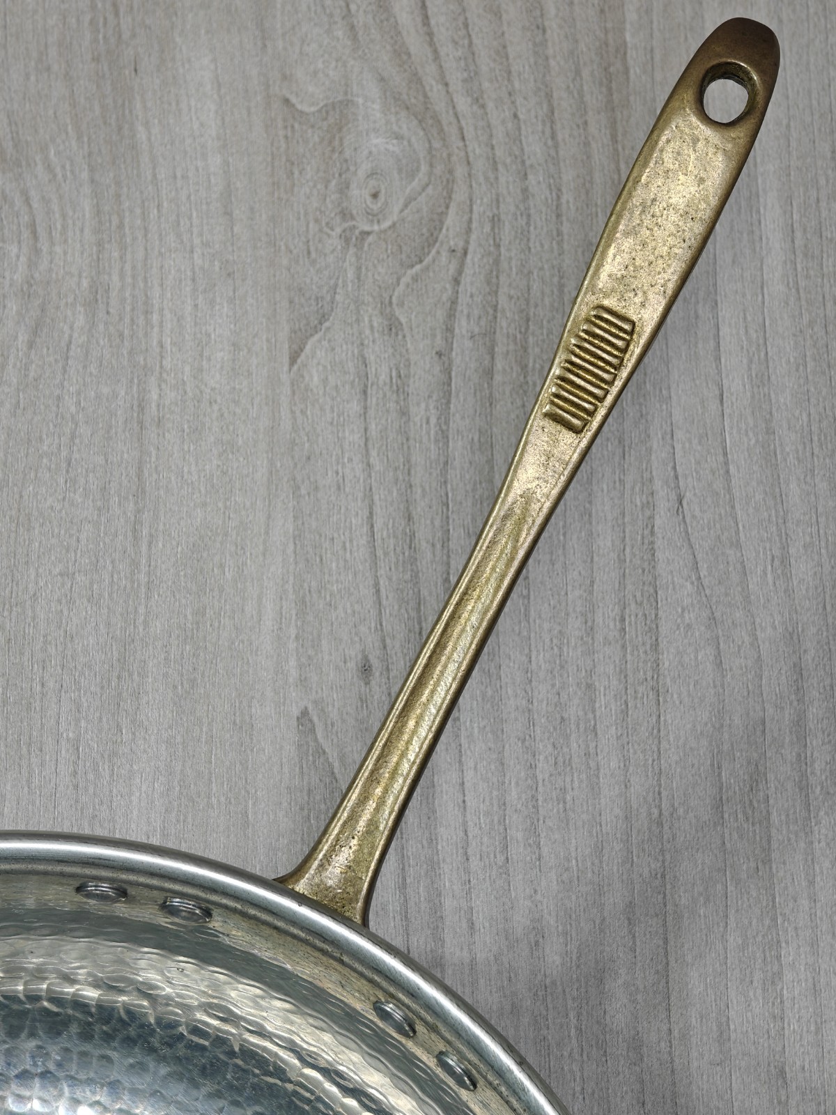 CU ARTIGIANA Hammered Copper 11.5″ IN SAUCIER Pan W/ Tin Lining Made In Italy