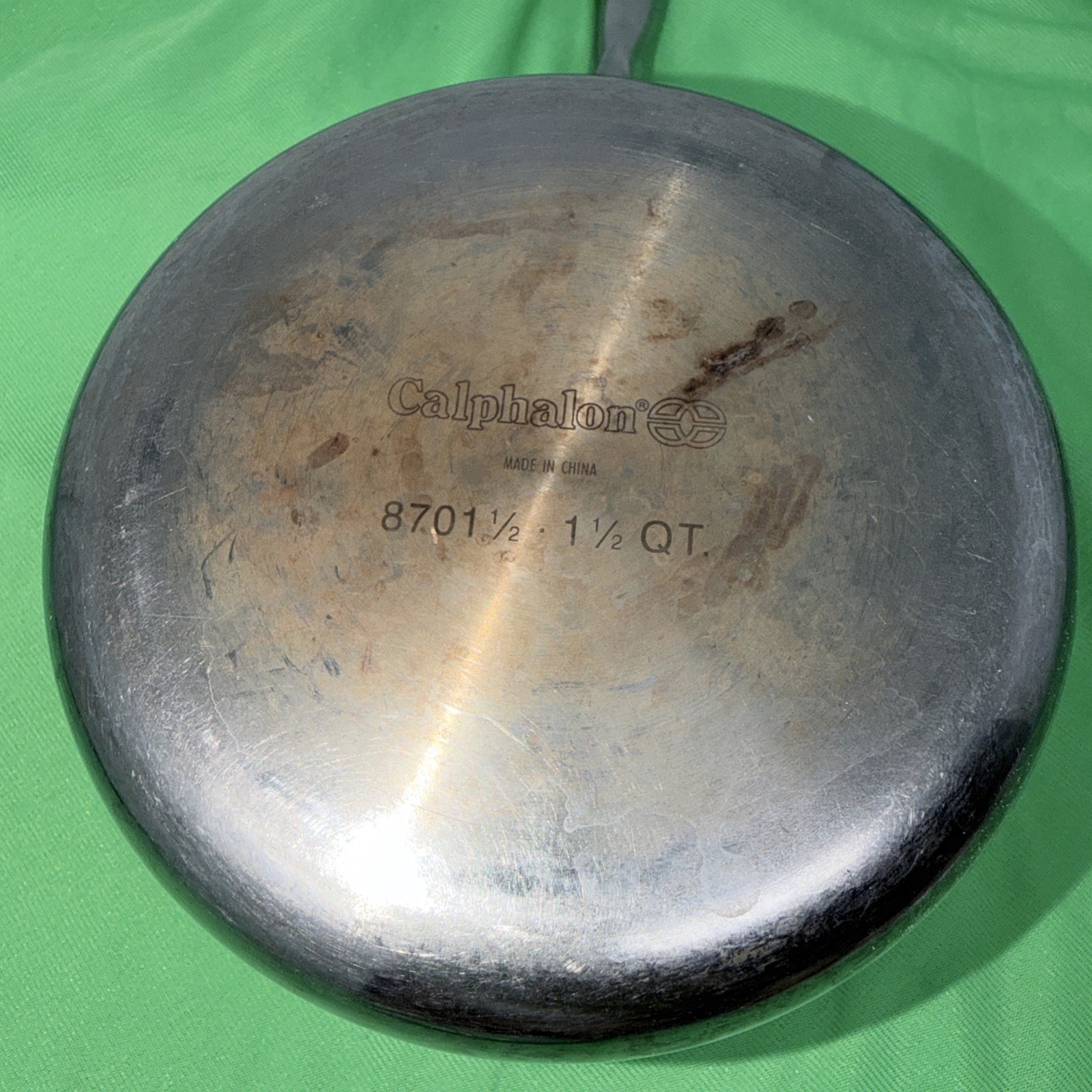 Kitchen Essentials Calphalon Saucepan & Lid 1.5 Qt Model 8701 Stainless Steel