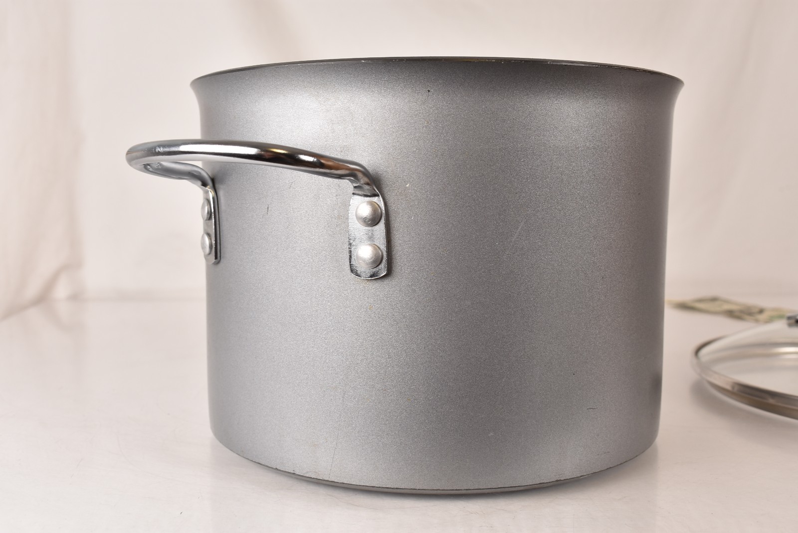 Calphalon Commercial Nonstick 6.5QT Stock Pot w/Glass Lid Model 8706.5