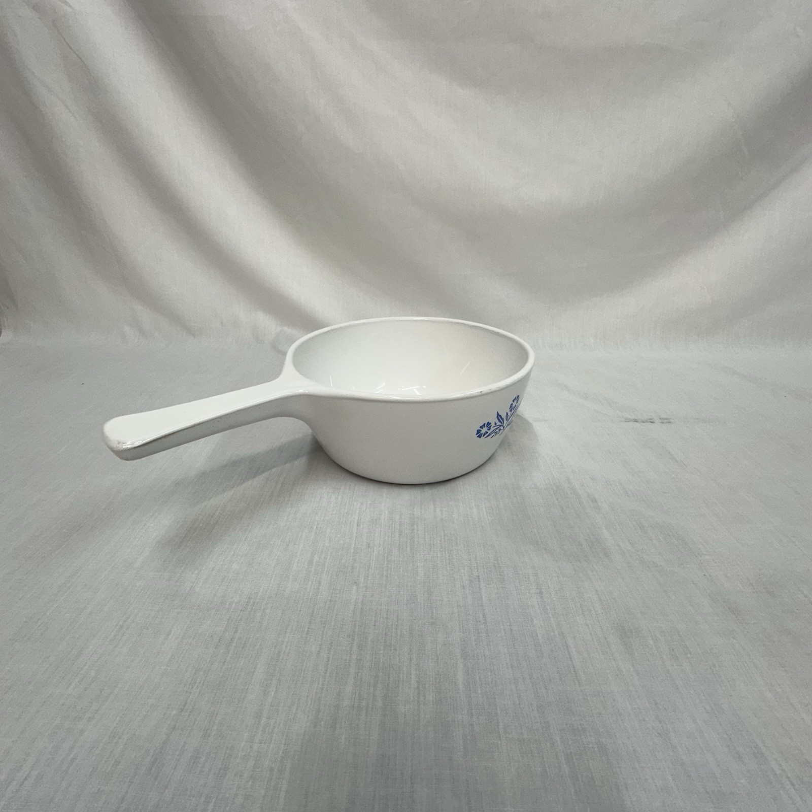 Corning Ware Saucepan Cornflower P82B Vintage 1970 Range Oven Microwave Safe