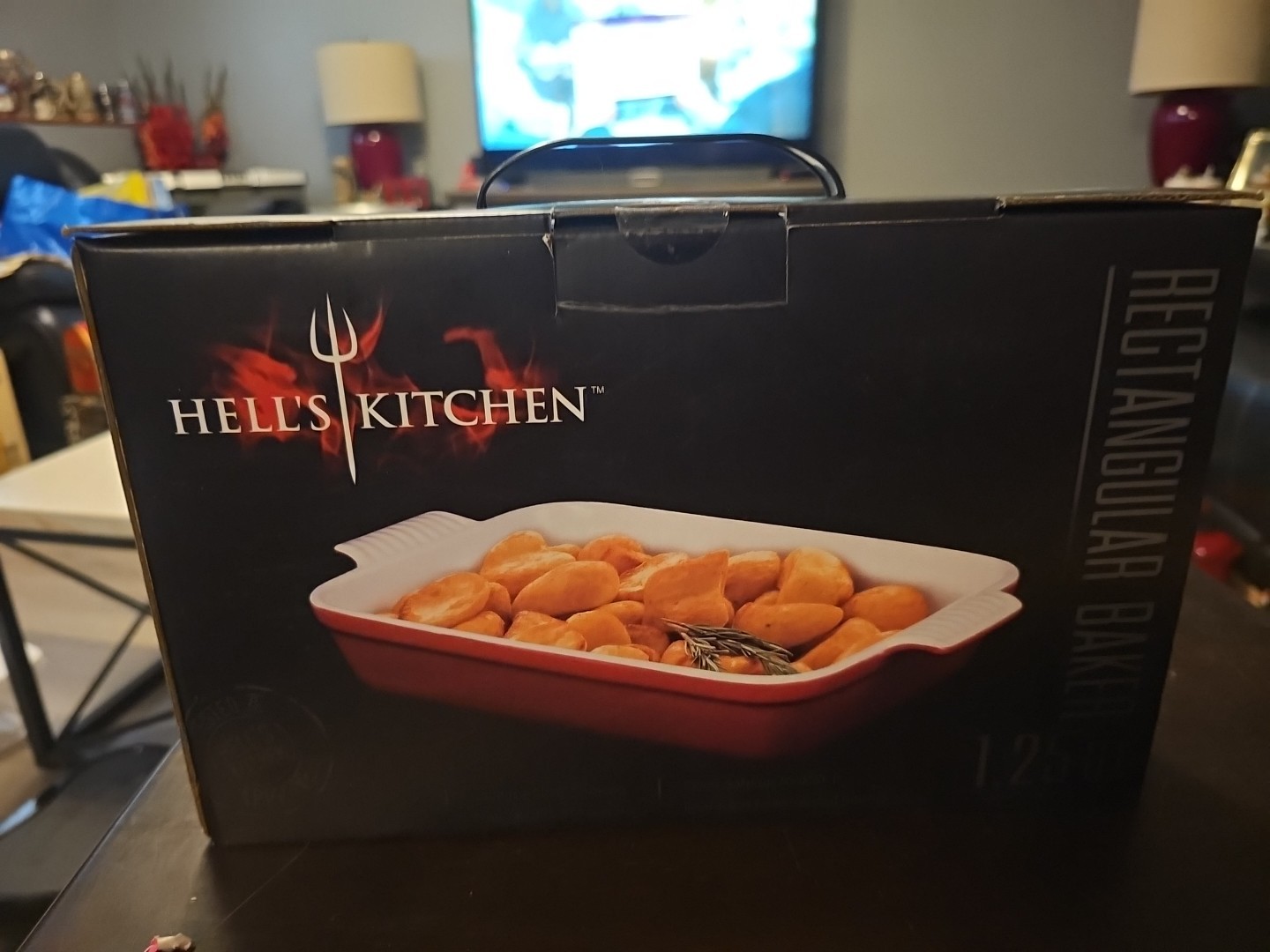 Hell’s Kitchen Rectangular Baker 1.25 QT Unopened – In Box