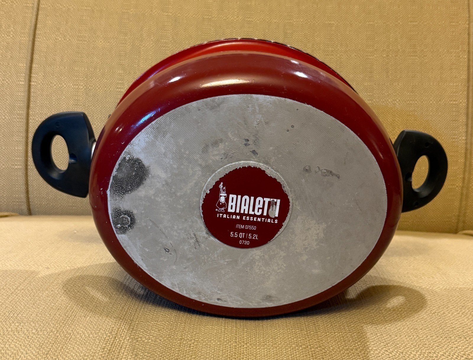Bialetti Italian Essentials 5.5 Qt Oval Aluminum Pasta Pot Lock Strainer Lid Red