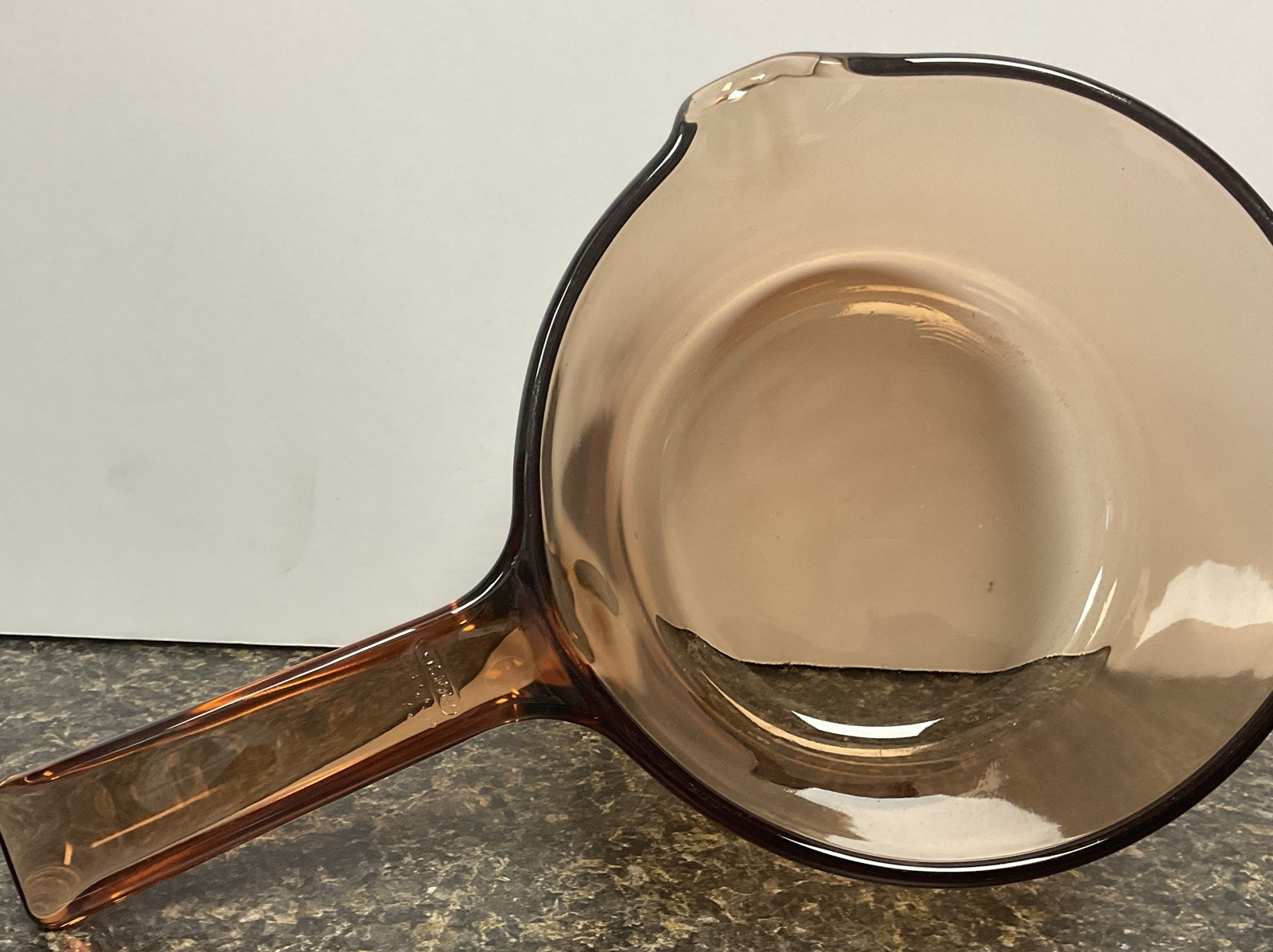 Vision 1 Liter CorningWare Amber Saucepan/Pot With Spout & Pyrex Lid V-1-C