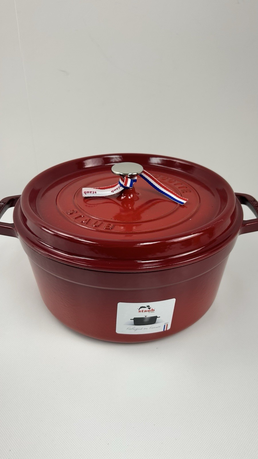 Staub Cocotte Ronde 26cm Pot With Lid- No Steamer- Red