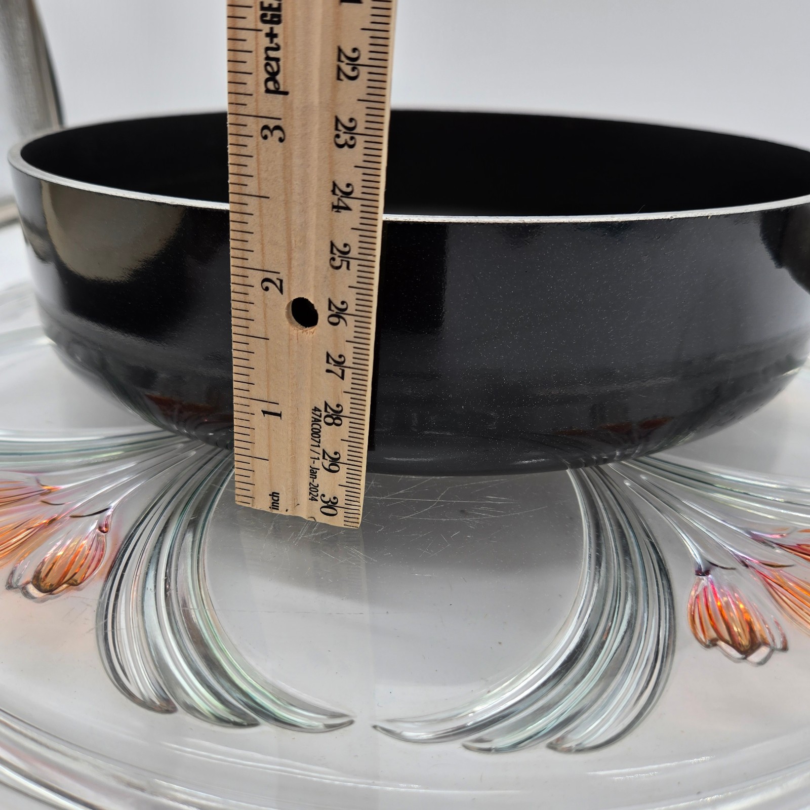 Chef’s Basic Non-Stick 2 1/4 In Deep 9 1/2 In Wide Frypan