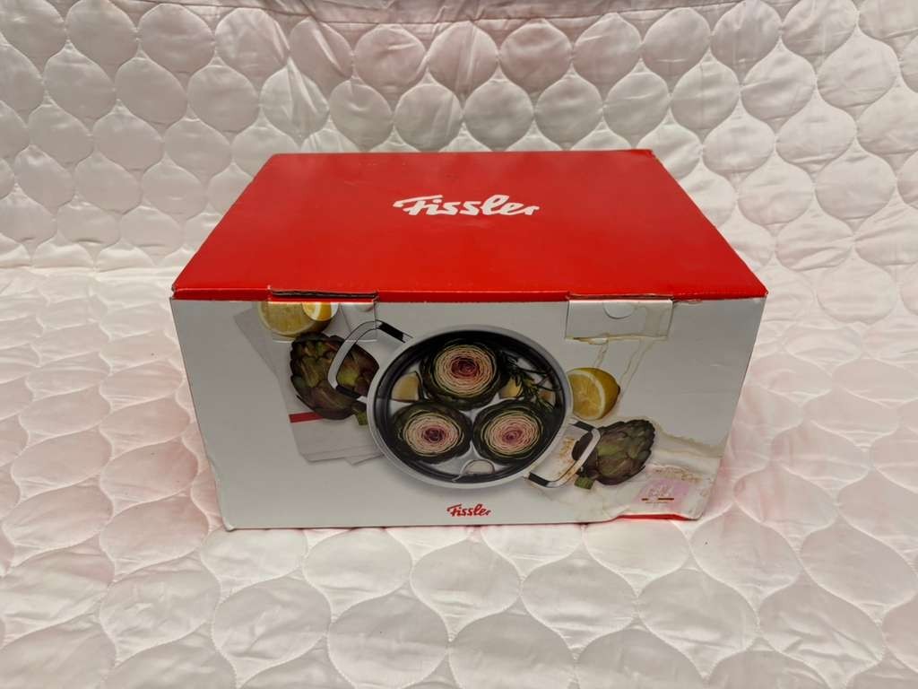 Fissler Pure Collection 24cm Stock Pot Stew Pot Glass Lid 5.7L