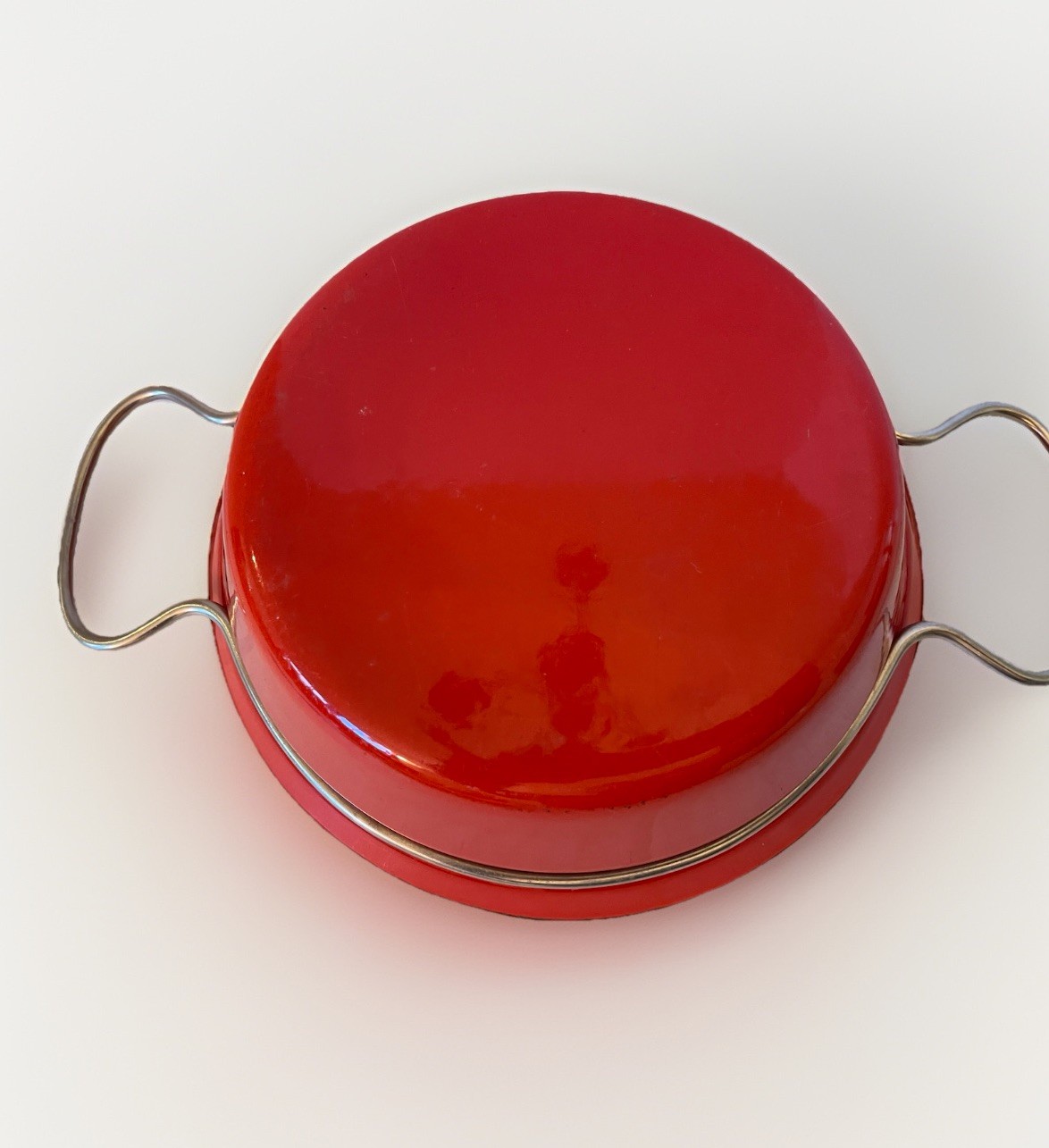 Vintage MCM Red & White Lotus Enamelware Pot w Lid Silver Metal Trim 7” Danish