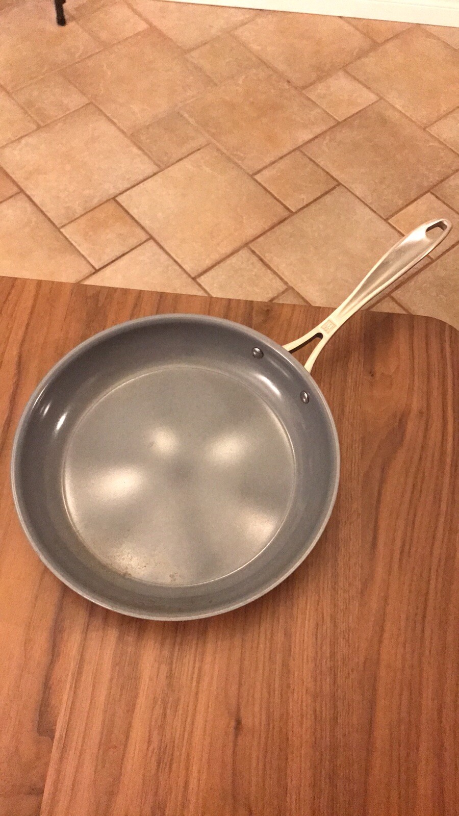 Zwilling J.A. Henckels 10″ Frying Pan Stainless Steel 18/10 3-Ply Gas Halogen