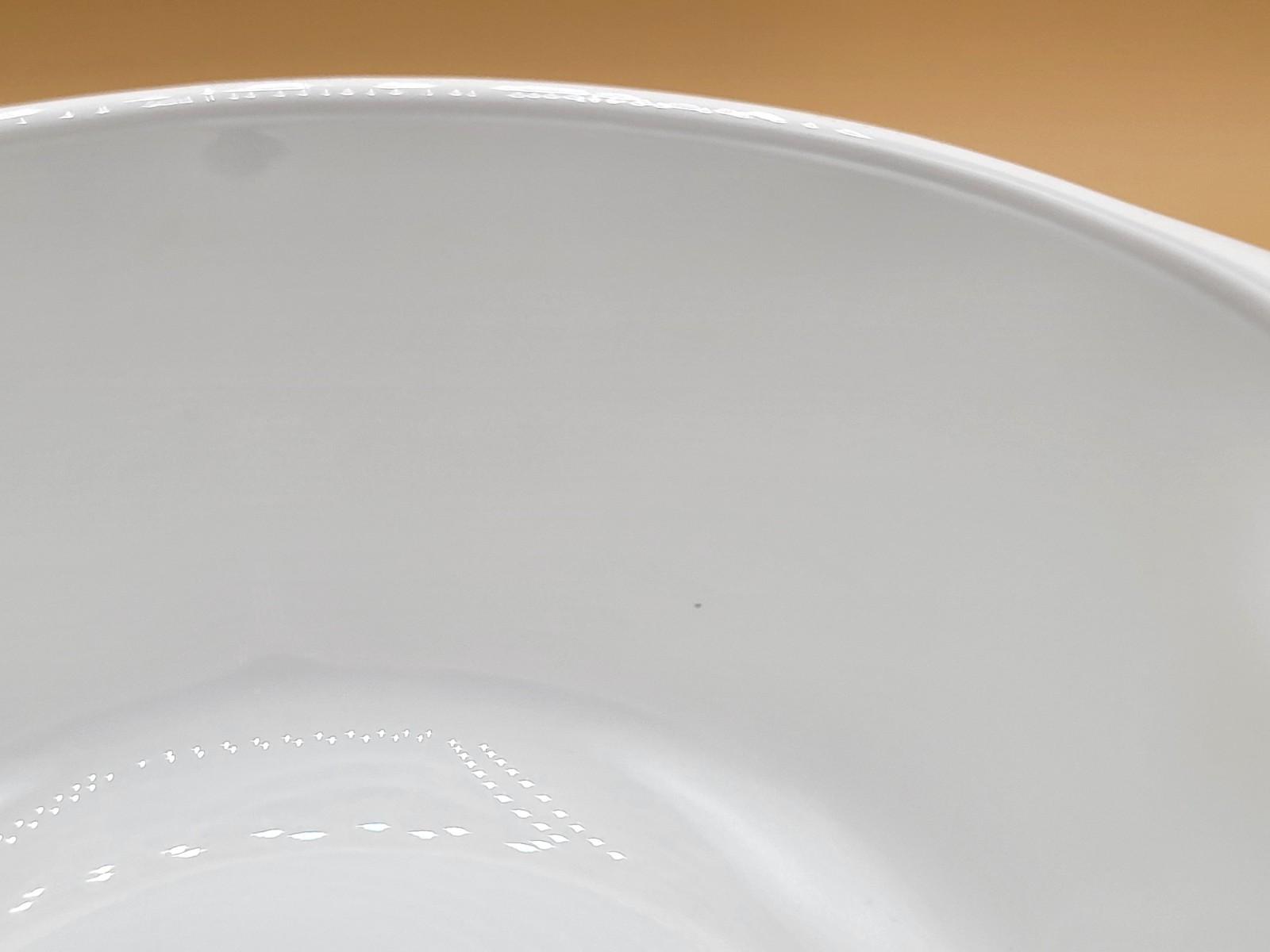 Vintage Corning Ware #P-89-B White Coupe 2.5 Cup Sauce Pan with Pour Spout