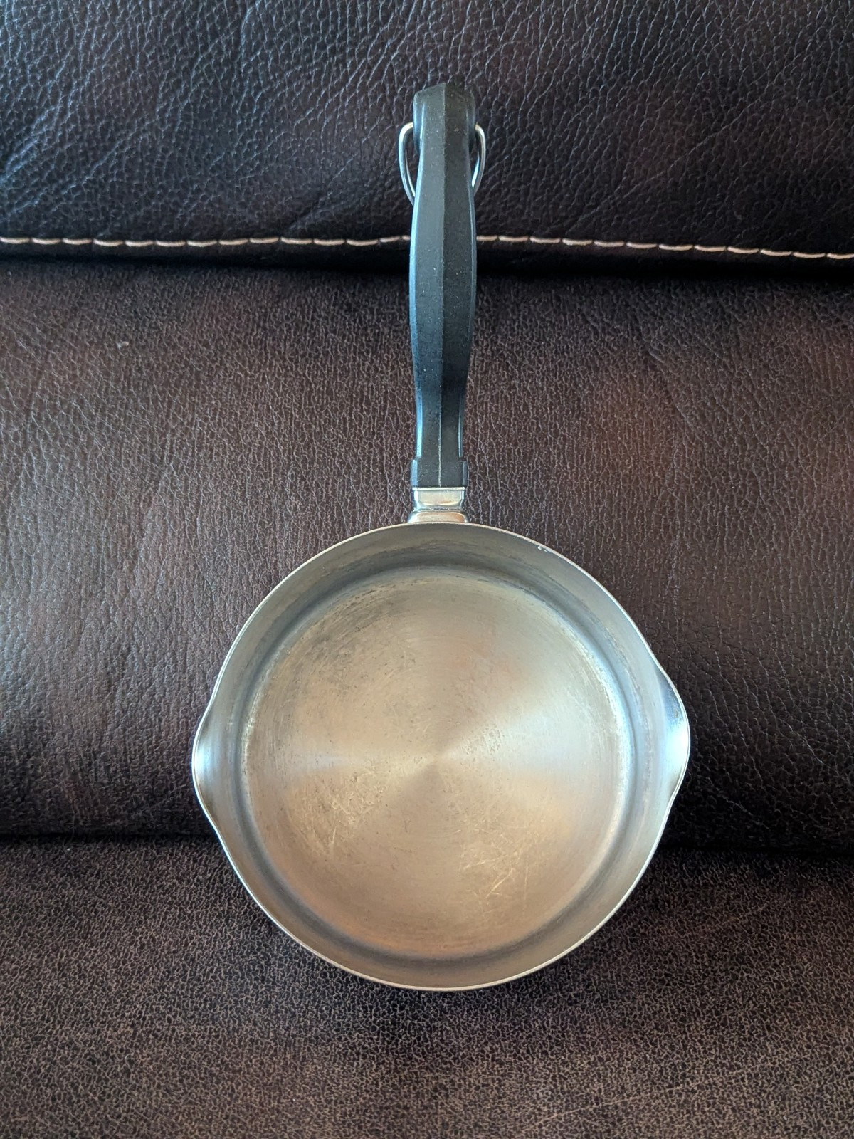 FARBERWARE Sauce Pan 1 Quart Double Pour Spouts Durable Stainless Steel QQ12T