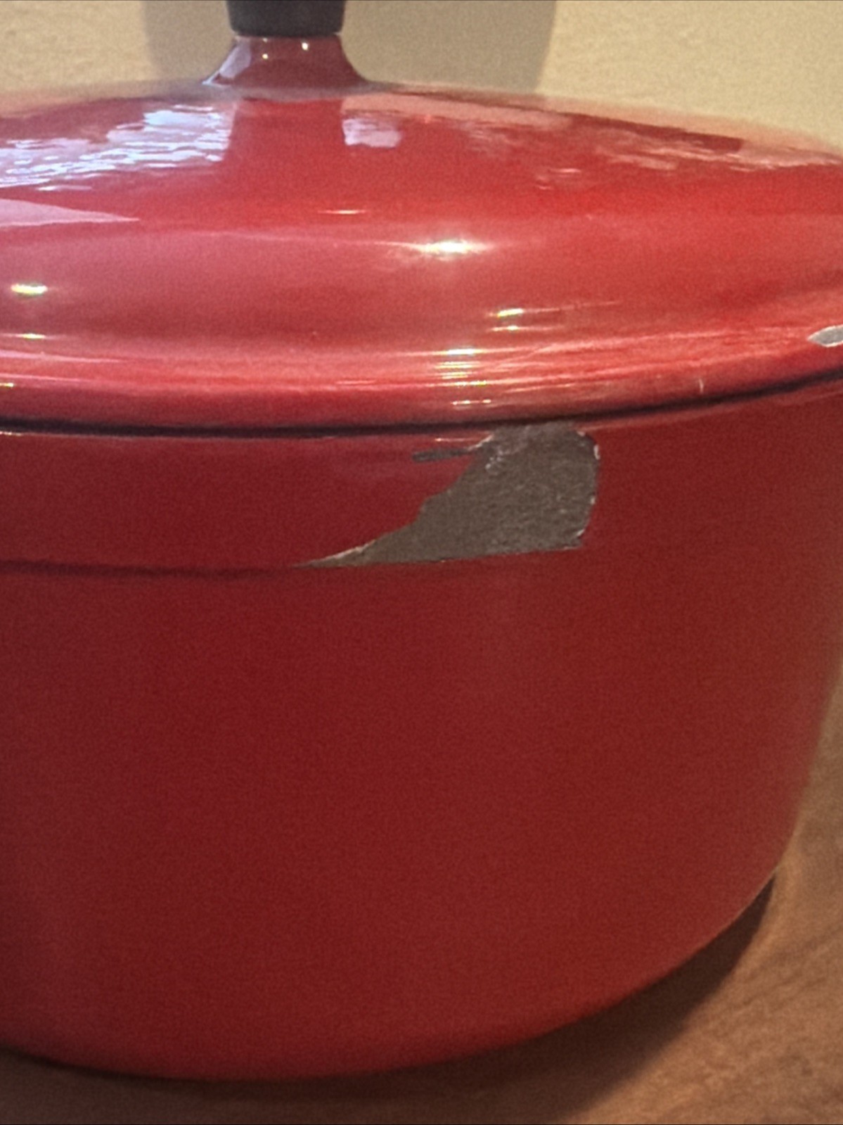 Bella 2.75 Qt Enameled Cast Iron Dutch Oven Pot with Lid Red Cookware