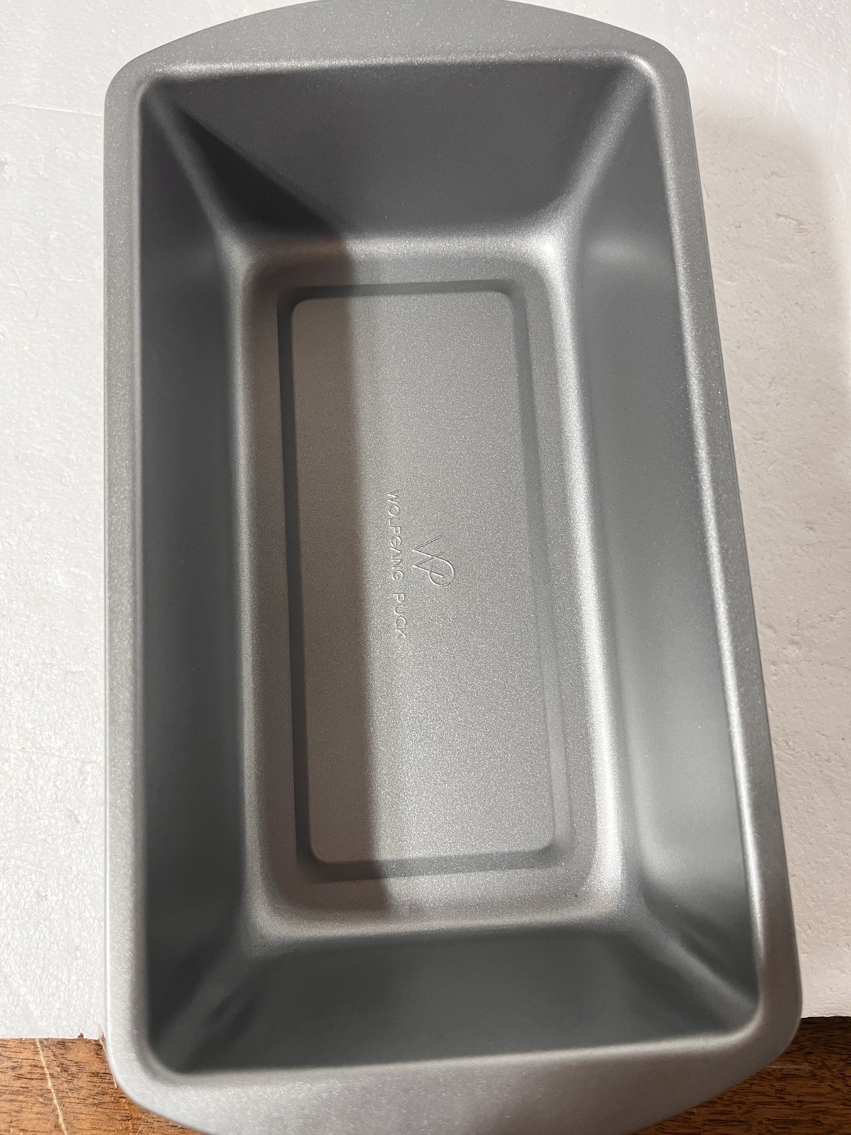 Wolfgang Puck 5‑Piece Nonstick Bakeware Set- 2 Round Cake, Loaf, Muffin, Square