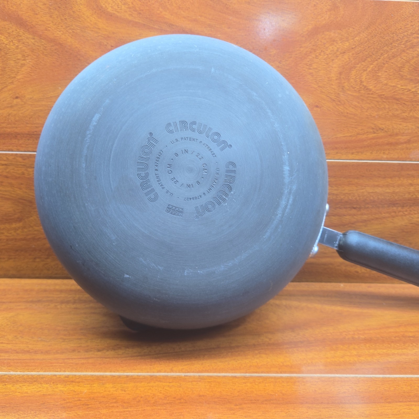 Circulon Nonstick Pan 9″ Frying Skillet Hard Anodized Concentric Circular Ridges