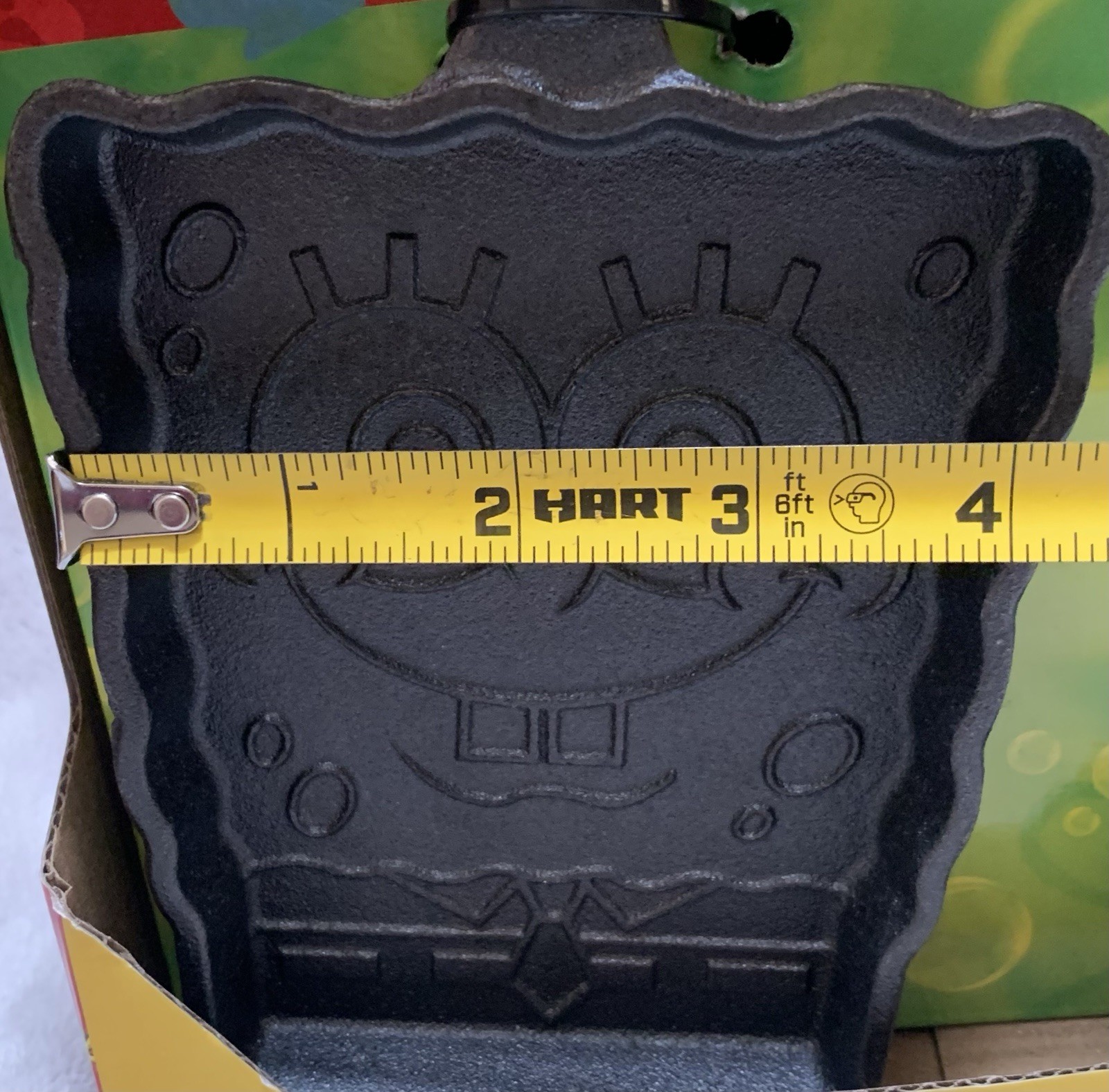 NEW SpongeBob SquarePants Cast Iron Metal Pancake Skillet/Batter Mix Gift Set