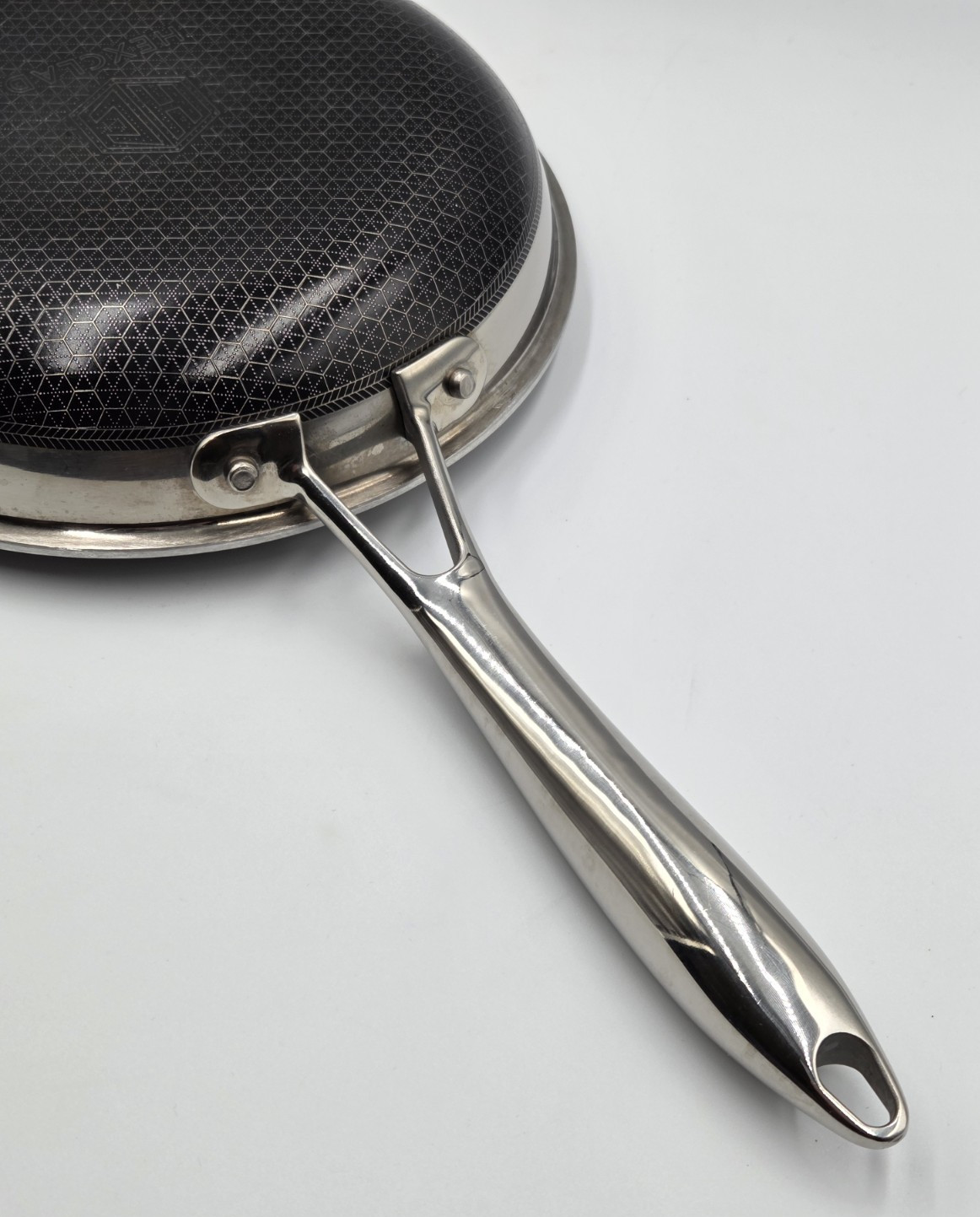 HexClad 8″ FRYING PAN with LID 8-Inch 8 Hybrid Non-Stick – Used Good Condition