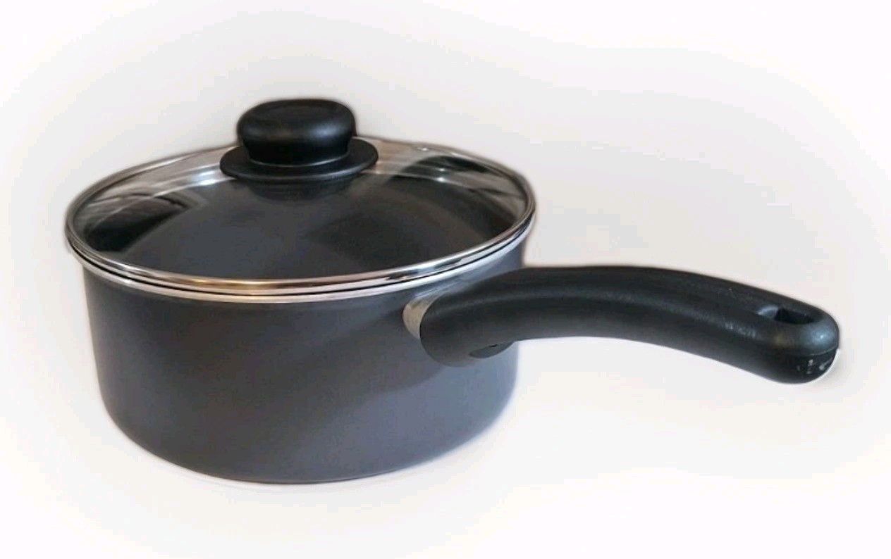 Good Cook 06148 3-Quart Everyday Nonstick Sauce Pan with Glass Lid EUC