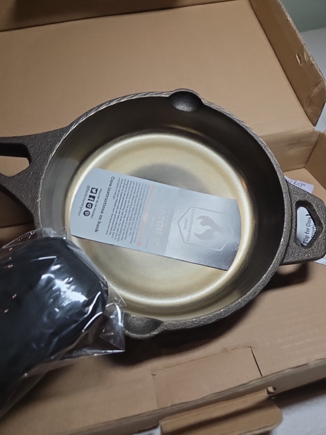 6 Inch Smooth Wasatch Pre-Seasoned Round Cast Iron Skillet