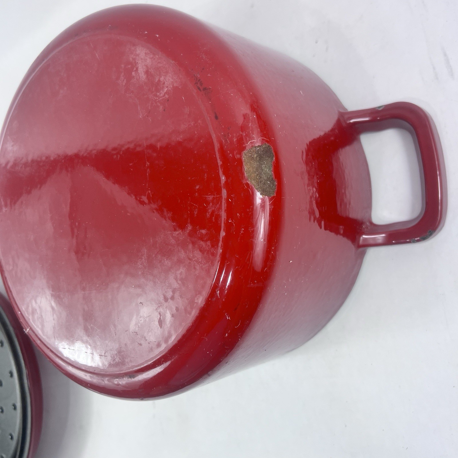 STAUB La Cocotte Deep Red Cast Iron Dutch Oven 4-qt Round #26 France