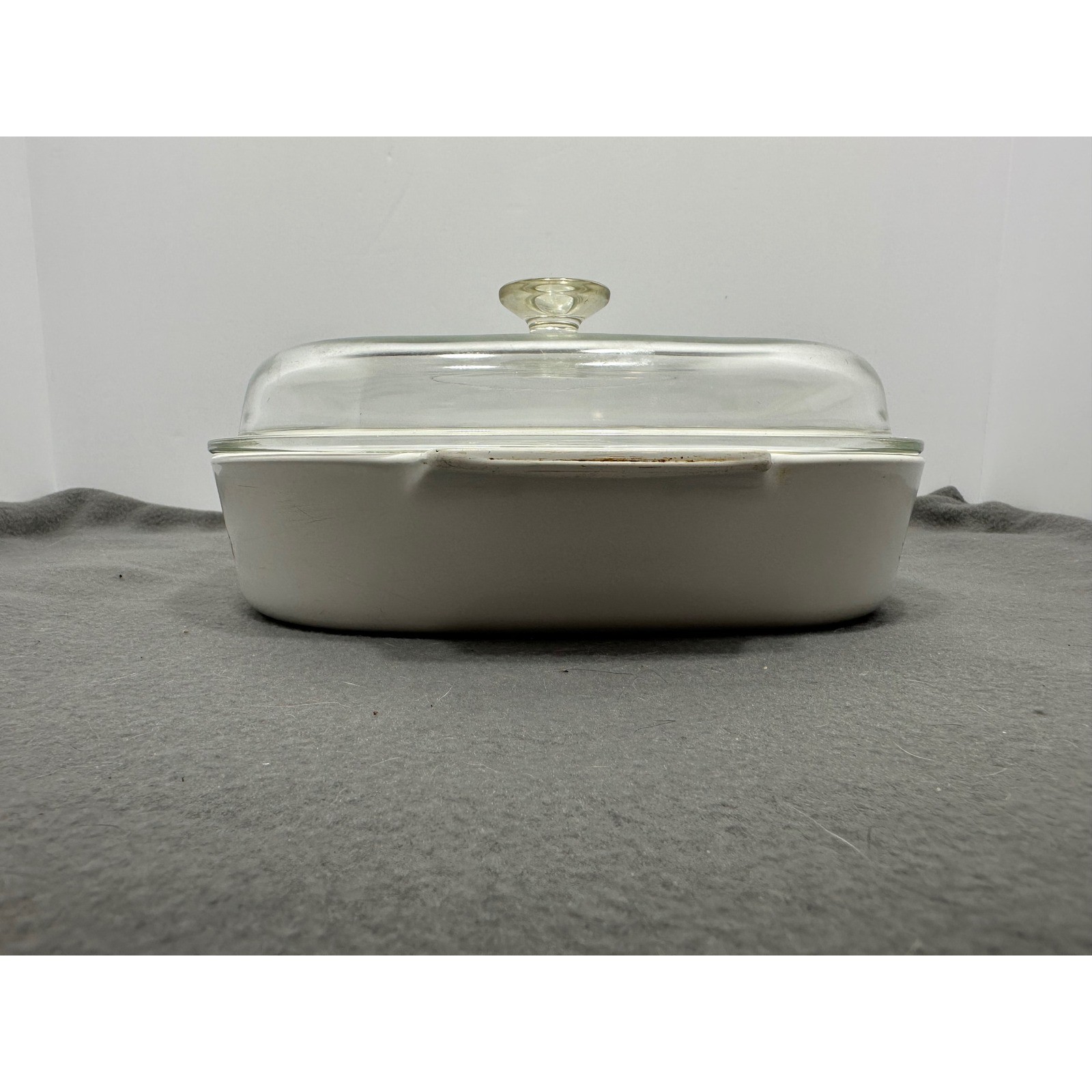 Vintage Corning Ware Spice O Life Le Romarin Casserole Dish with Glass Lid White