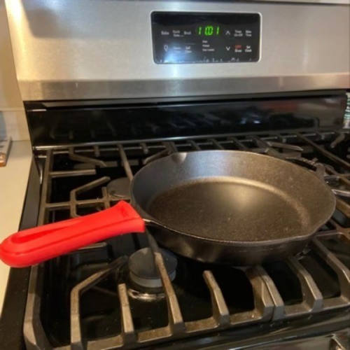 Lodge 10.25″ Preseasoned Cast Iron Skillet, Induction, Oven & Grill, 6″ Handle