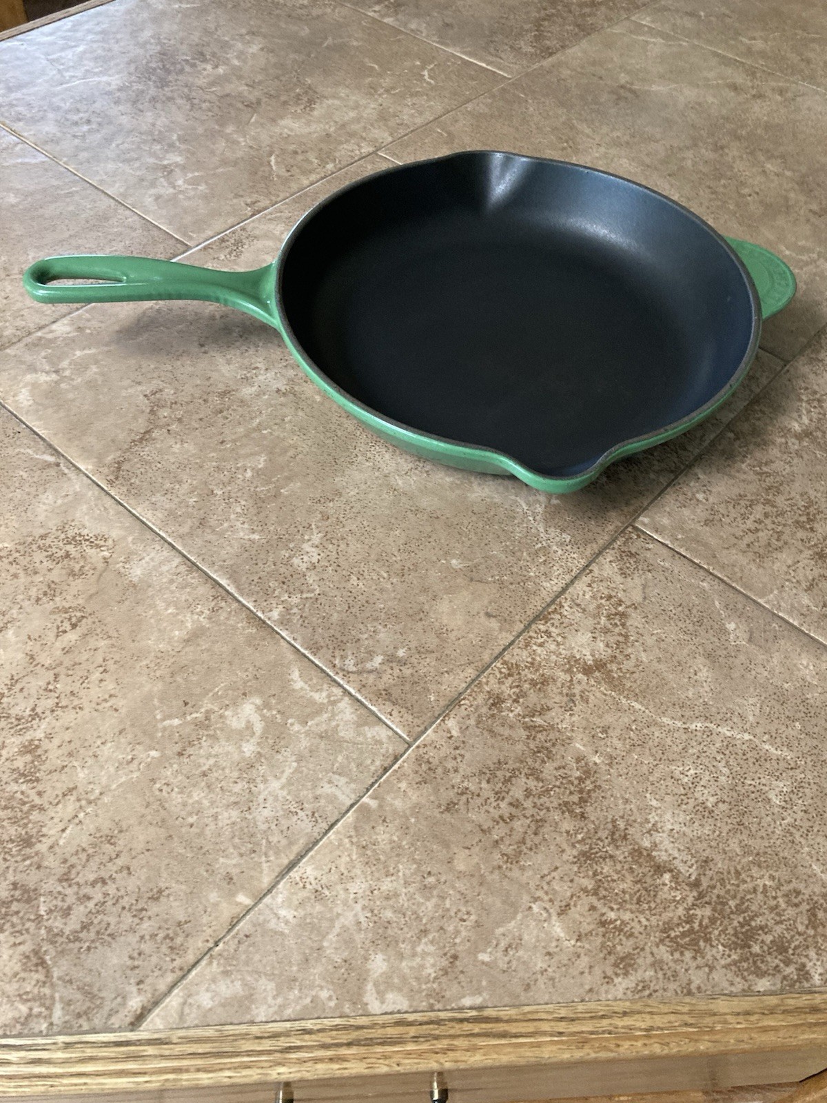 Le Creuset Enameled Cast Iron 10.25″ Green Skillet Fry Pan – Rare Color!