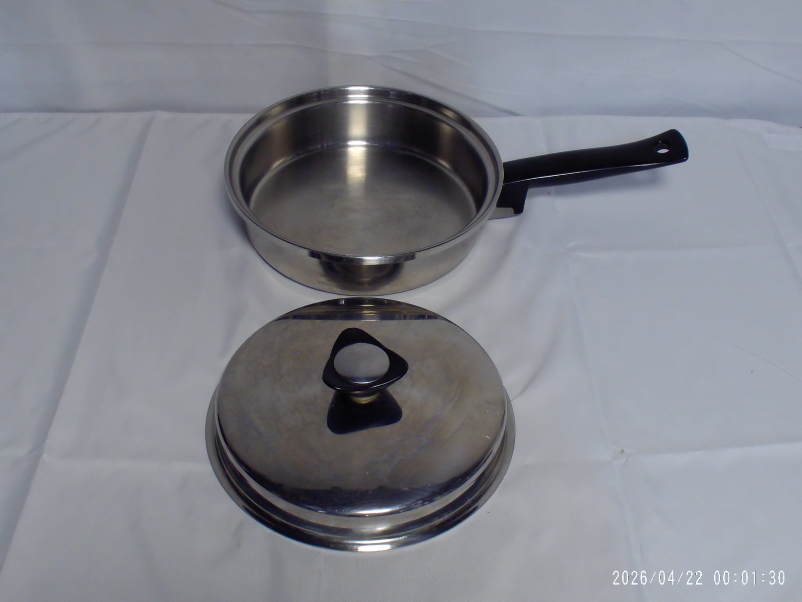 ‘Pre-Owned’ Maxam 8.5″ w/ Maxam-Ply Surgical Steel Sautee Fry Pan w/ Lid