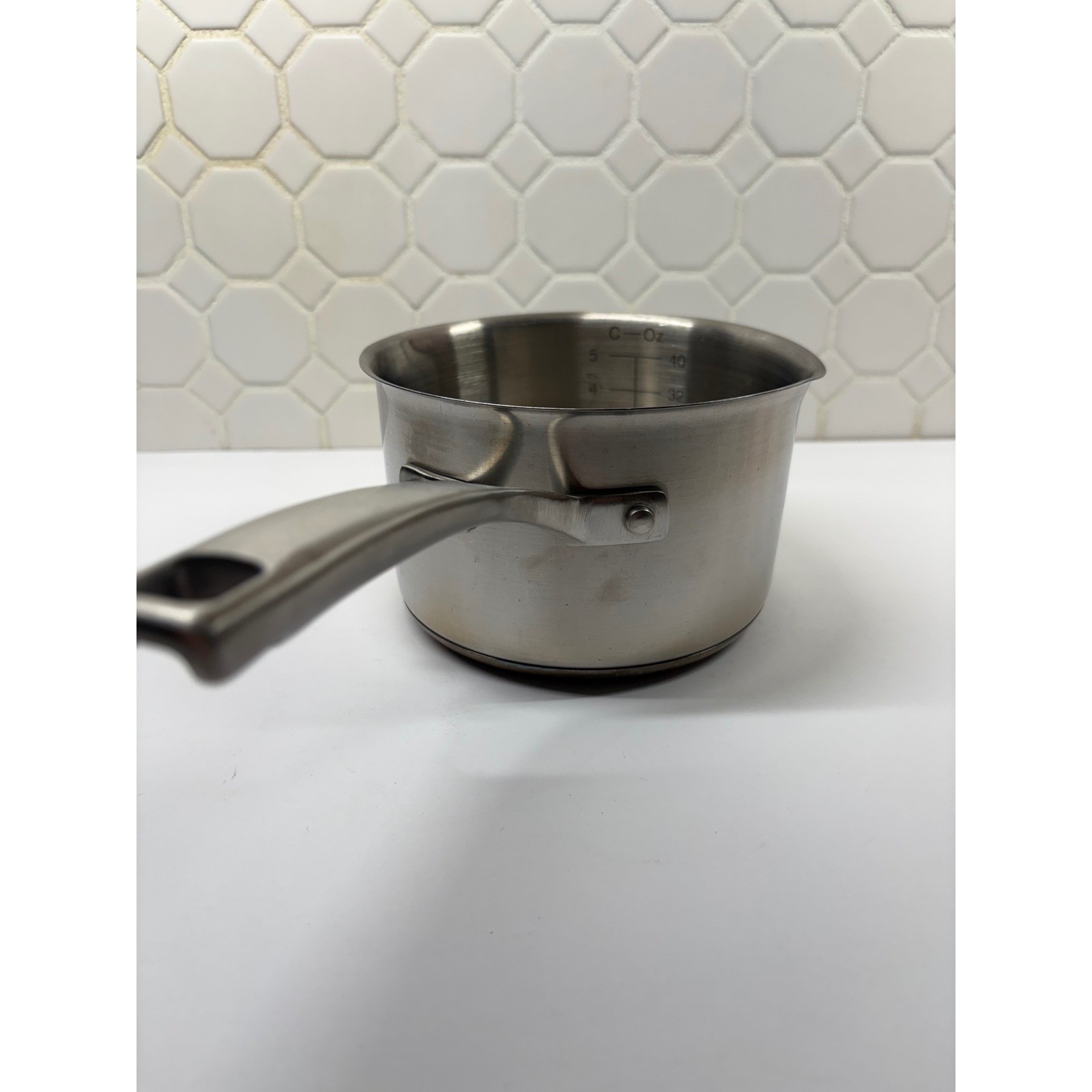 Calphalon Saucepan 1.5 QT Silver Stainless Steel 87015 Induction Base