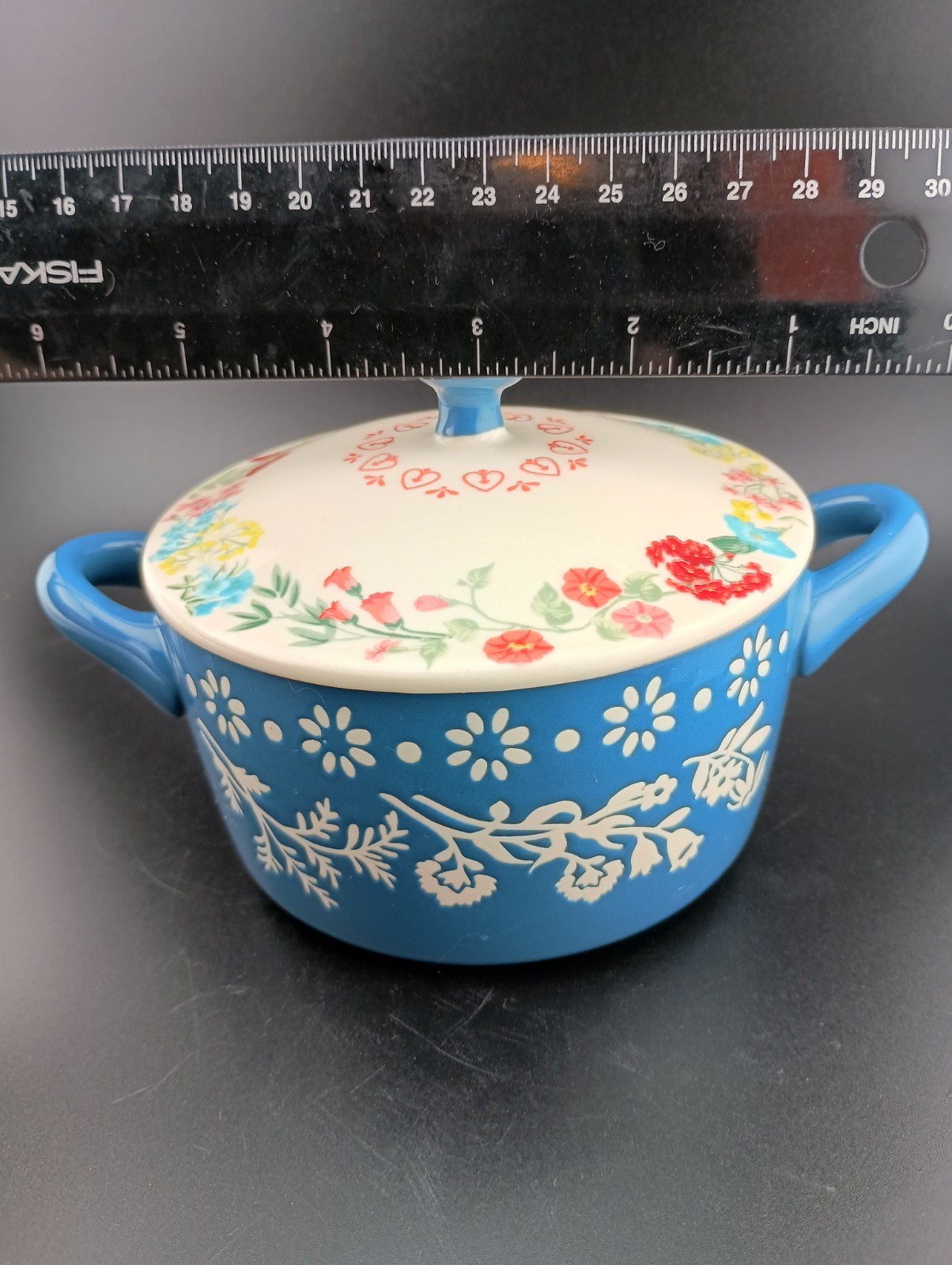 Pioneer Woman Fancy Flourish Mini Cocotte with Lid 16 oz 4.5 In Diameter