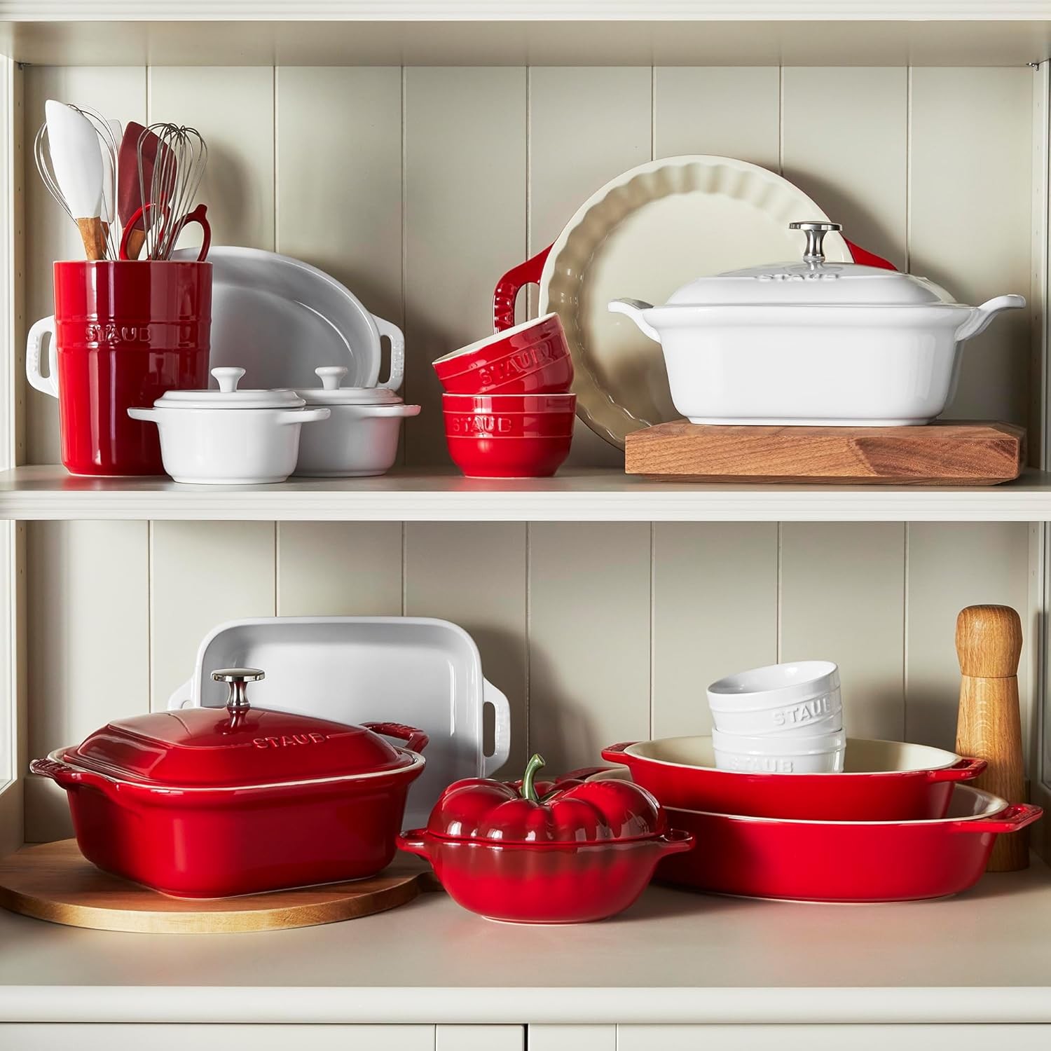 Ceramic 16-oz Petite Tomato mini Cocotte baking dish no stovetop save – Cherry