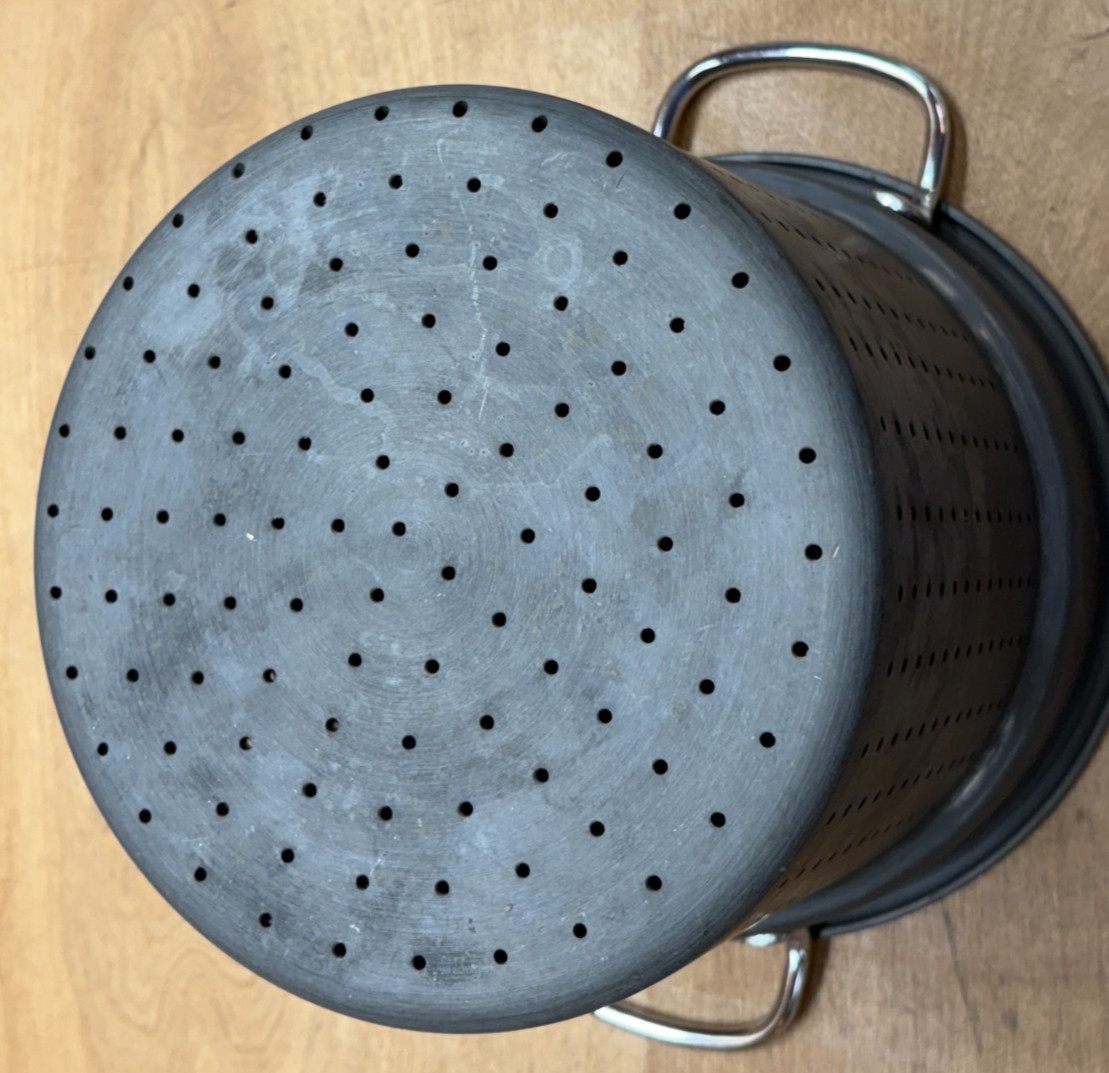 Calphalon Hard Anodized Aluminum Strainer Steamer Insert for 812 12qt Stock Pot