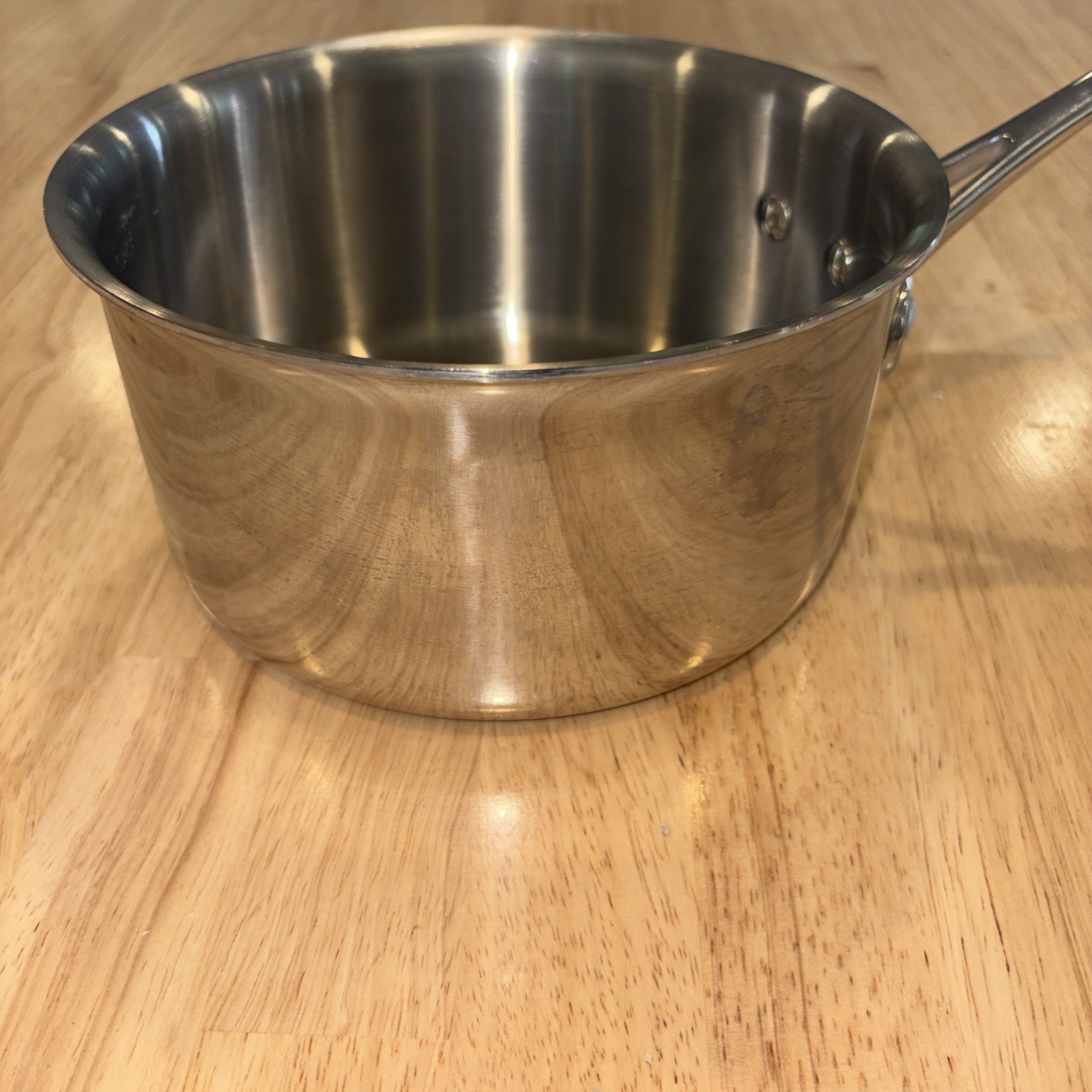 Calphalon Tri-Ply Stainless 2 Qt Saucepan 8702 Cookware Pan with Lid Used 1X EUC