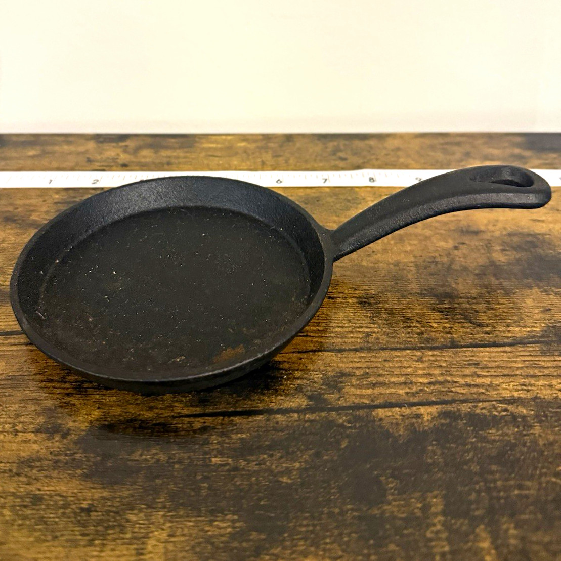 Cast Iron 5 in Skillet Shookie Black Round Flat-Bottomed Camping