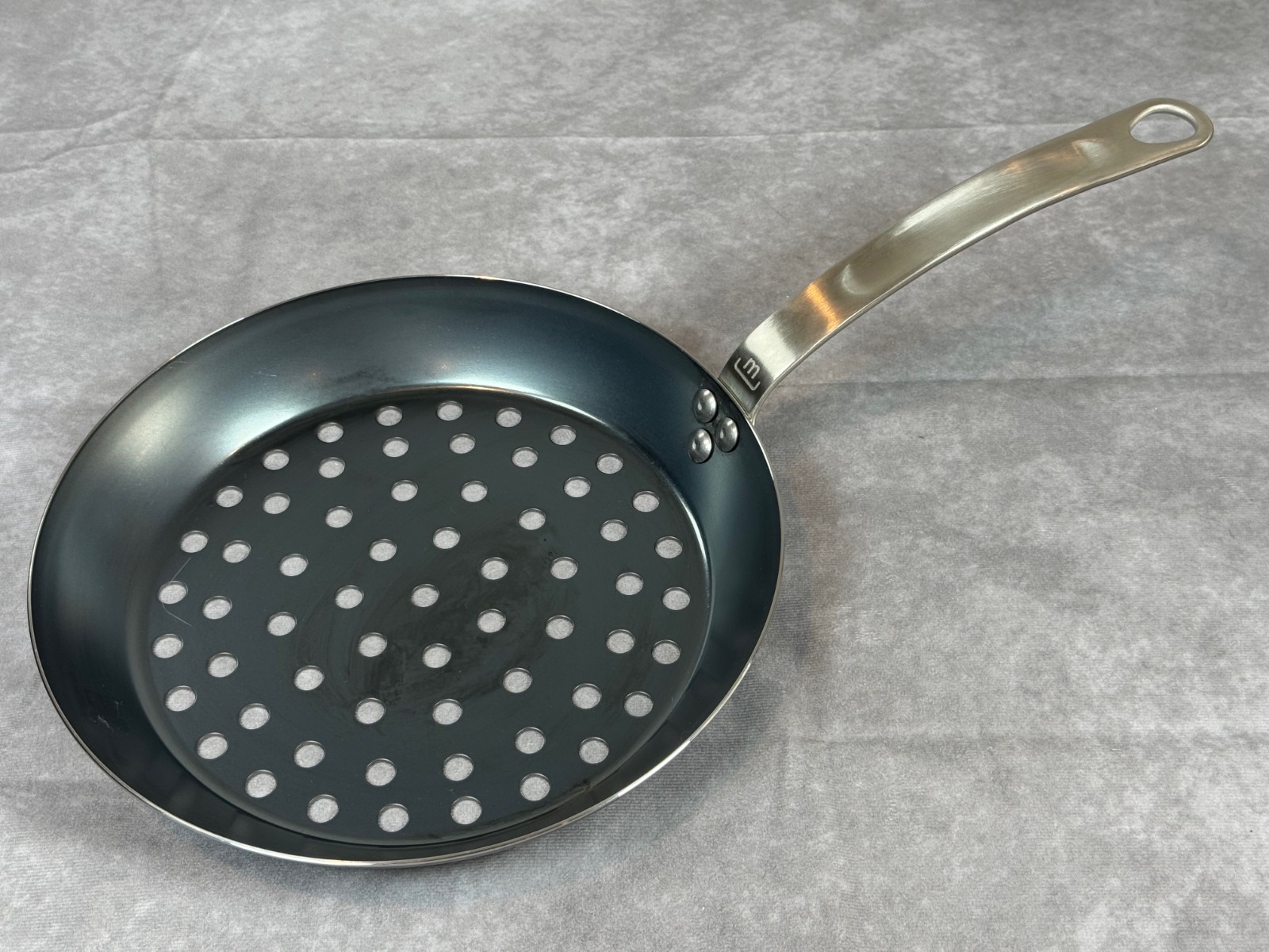 Made In Cookware – 11″ Blue Carbon Steel Perforated Grill Frying Pan