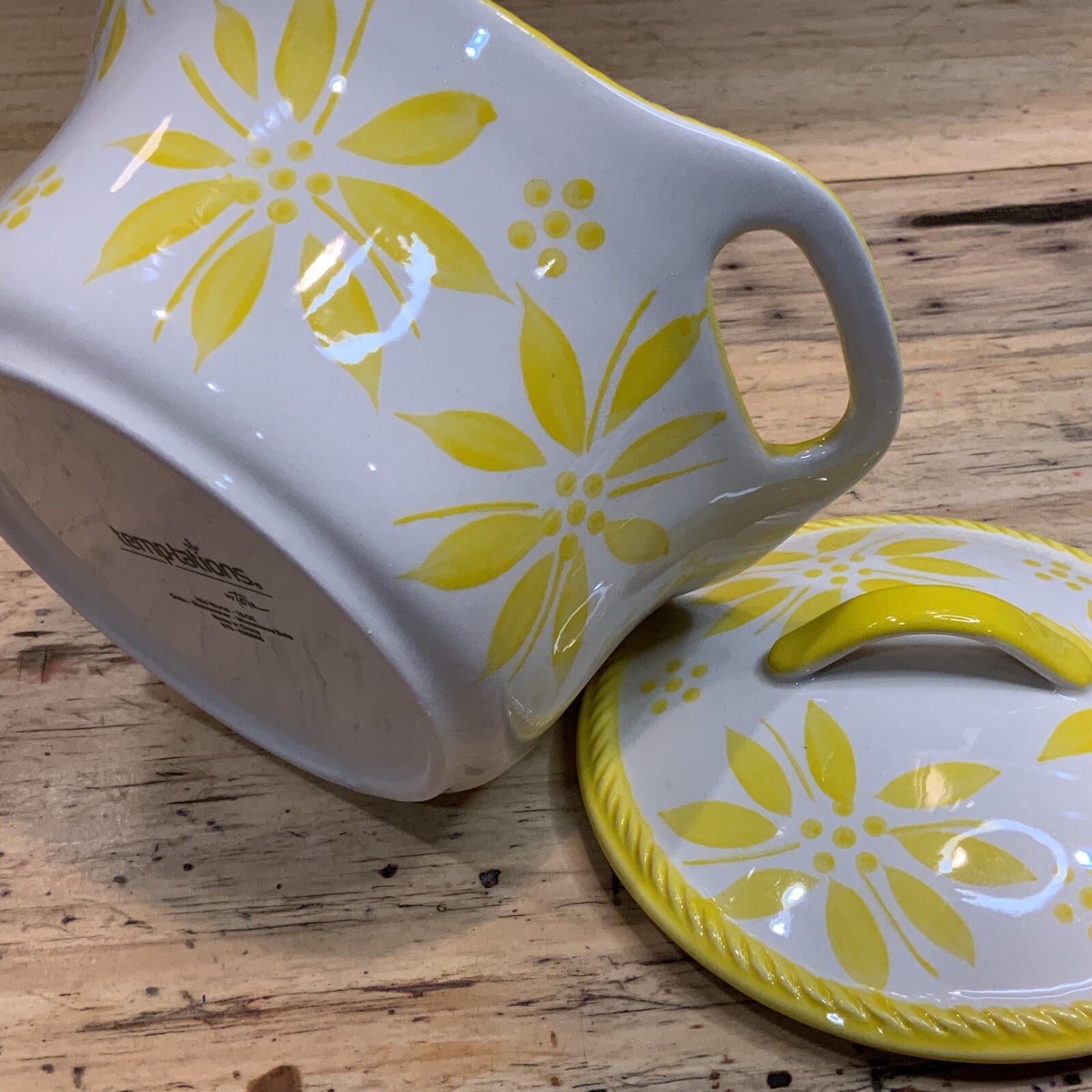 Temptations Old World Yellow Floral 16oz Mini Casserole Crock w/ Lid