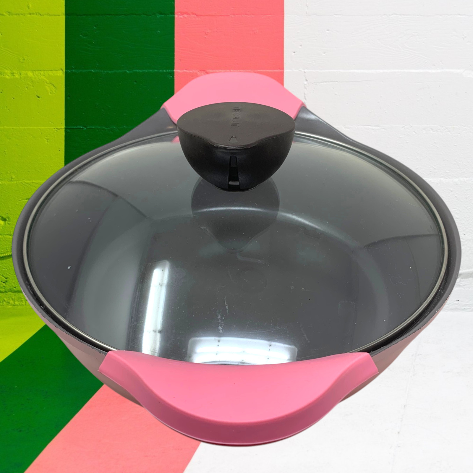 Neoflam Pink Enamel Dutch Oven Stock Pot Glass Lid Silicone Handles Korea