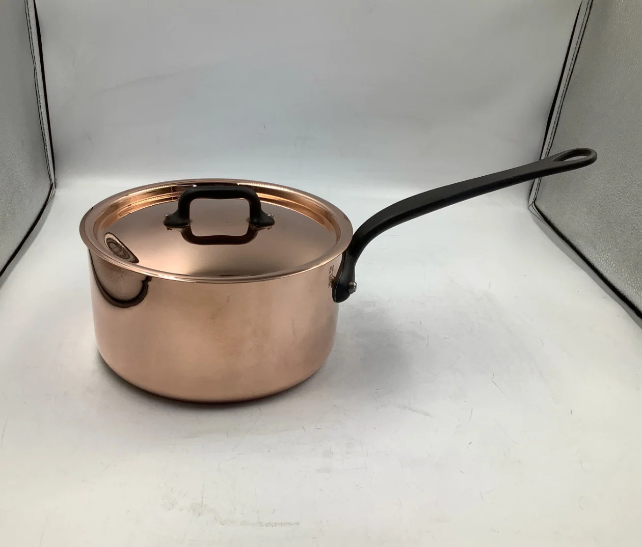 Mauviel M’Heritage M’250C 2.5mm Copper Saucepan with Lid, 2.6 quart