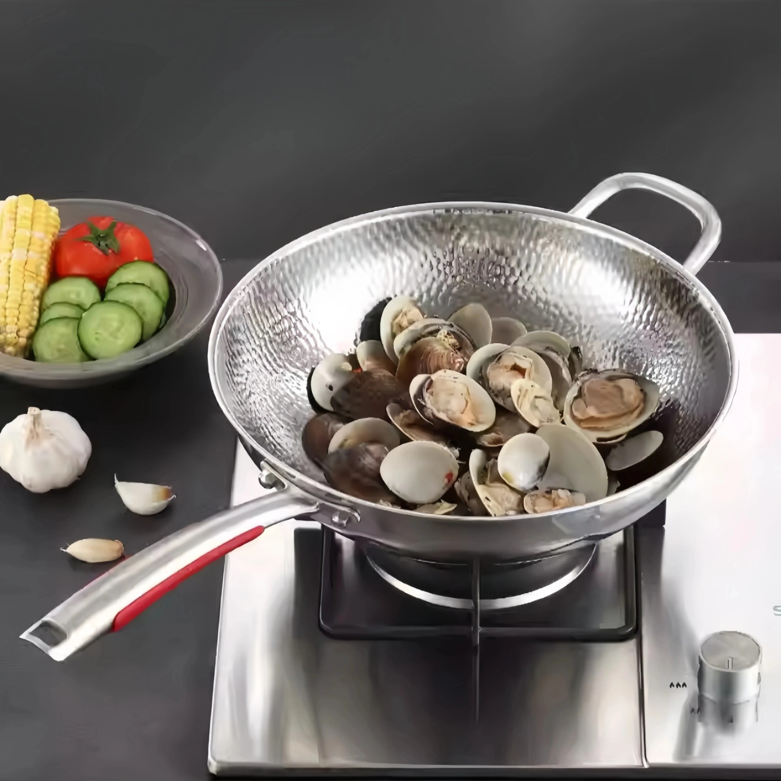 2026 New Titanium Hammered Pan Pro with Lid, Titanium Pans for Cooking -Durable